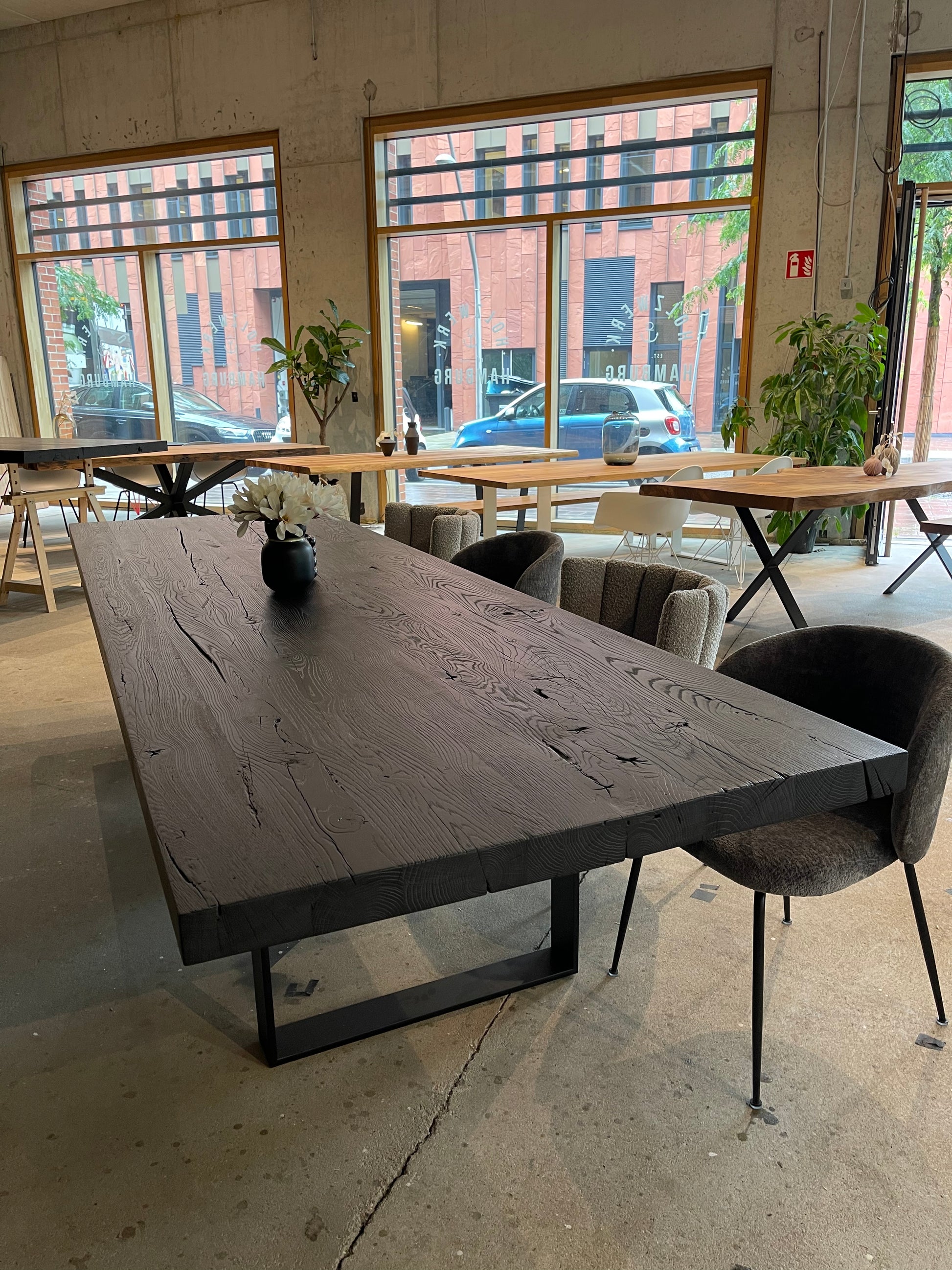 Esstisch geköhlt | Esstisch geflammt | Holzwerk Hamburg