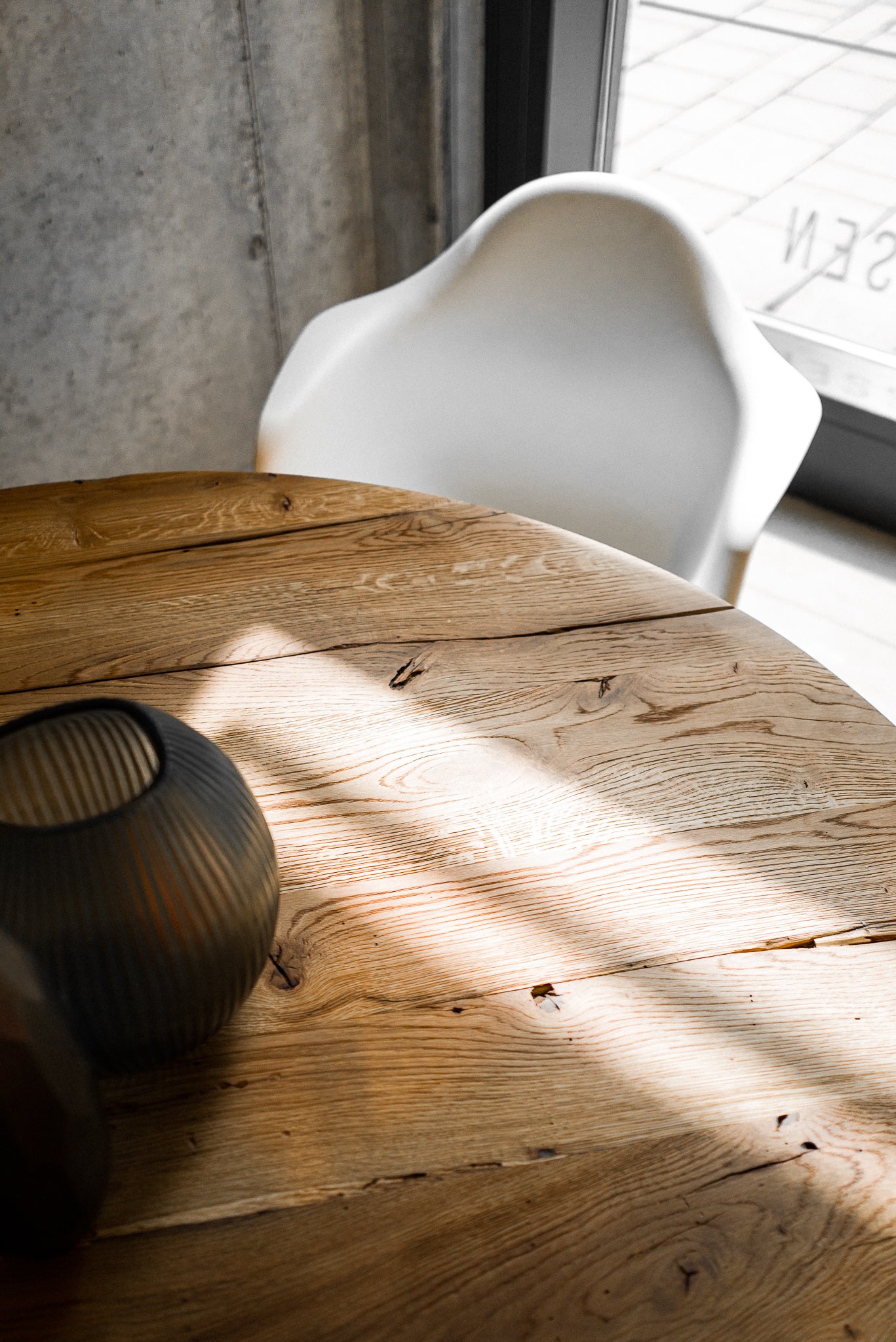 Esstisch Eichenholz rund | Massivholztisch rund nach Maß kaufen Hamburg