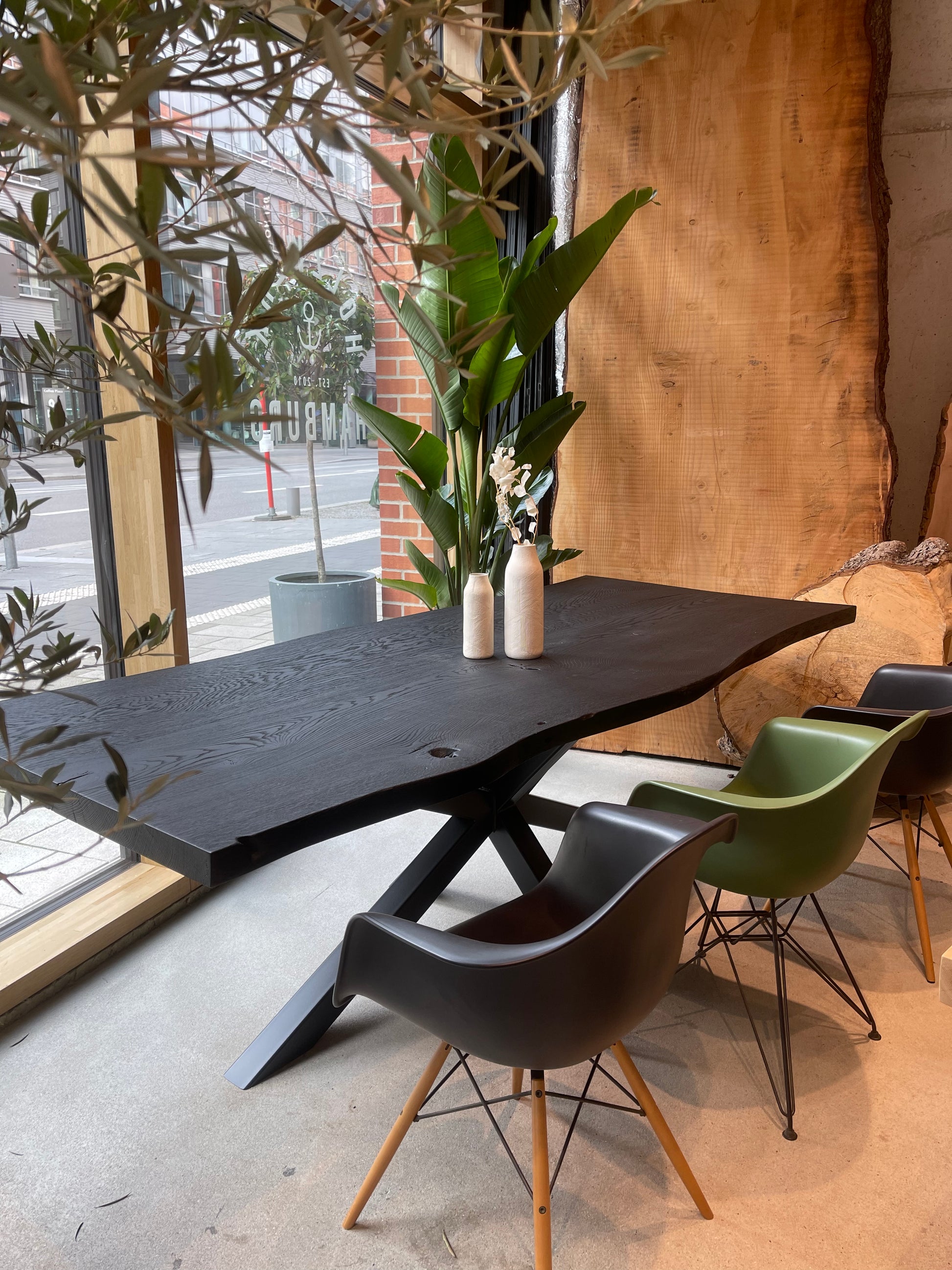 Massivholztisch Eichenholz geköhlt | Holzwerk Hamburg