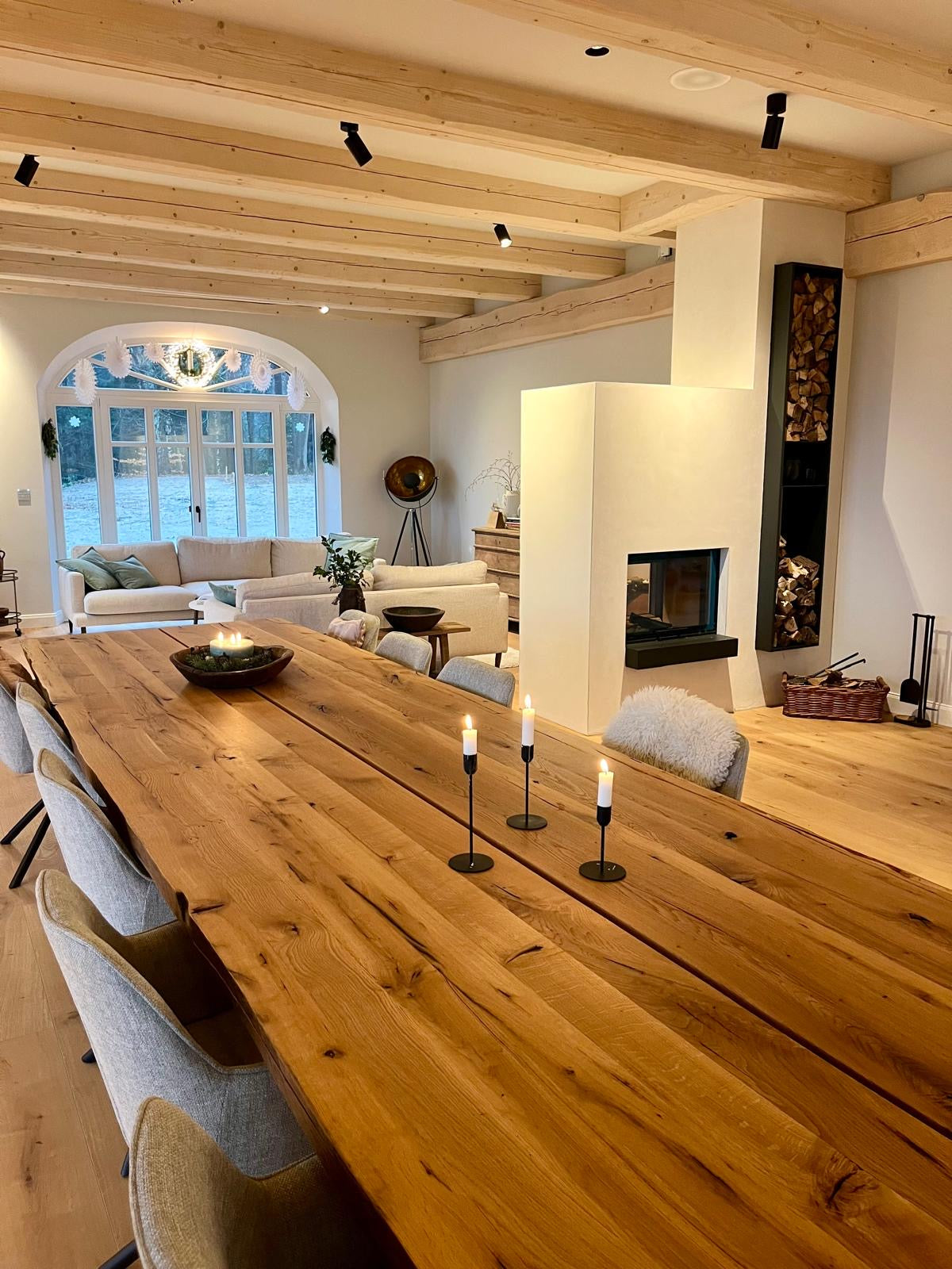 Esstisch Eiche-Altholz nach Maß