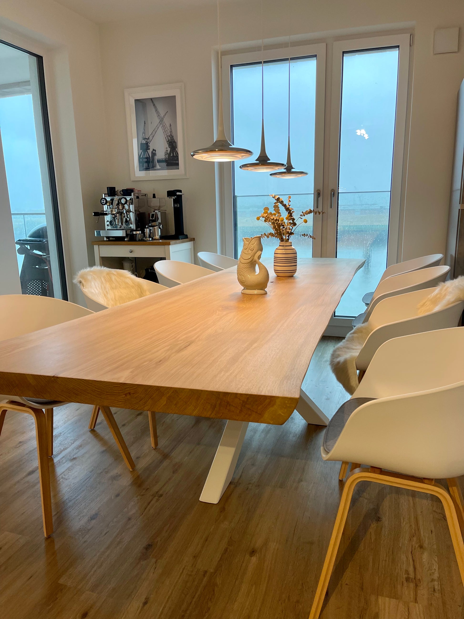 Großer, Individueller Massivholztisch