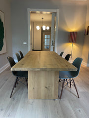 Esstisch Eiche Massivholz mit Holzgestell