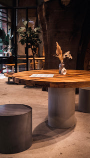 Esstisch rund Massivholztisch Holz Beton