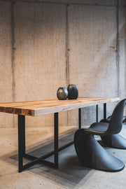 Wunderschöner Esstisch aus Massivholz nach Maß , Designtisch 