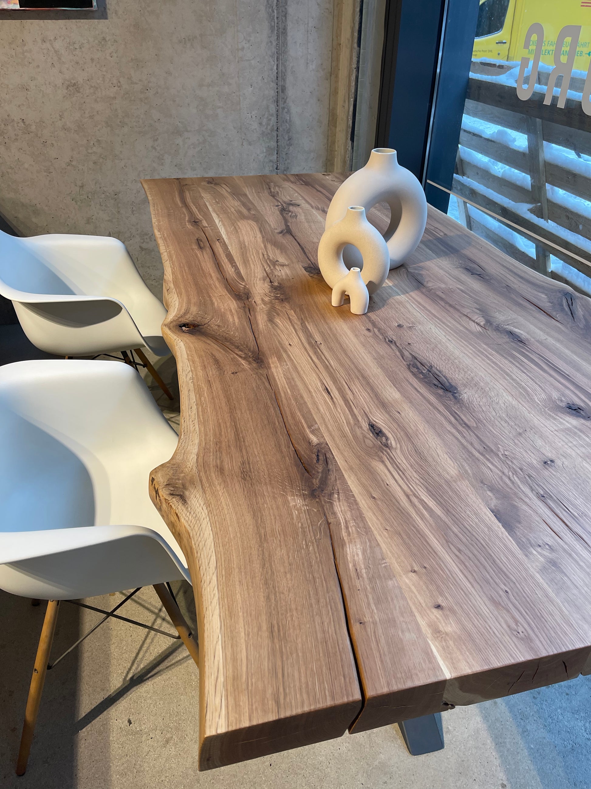 Massivholztisch Eichenholz mit Baumkante 