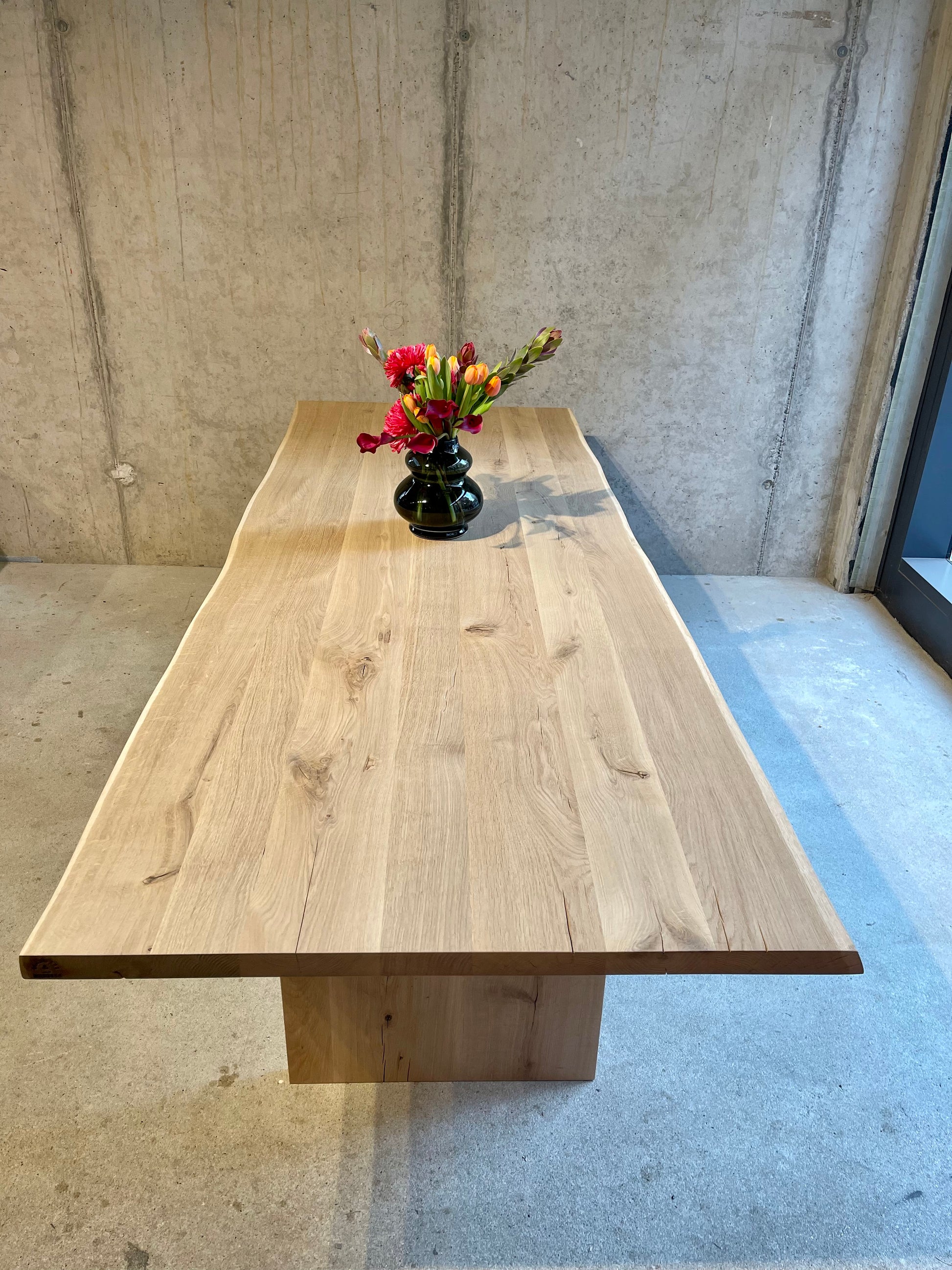 Holztisch hell nach Maß 