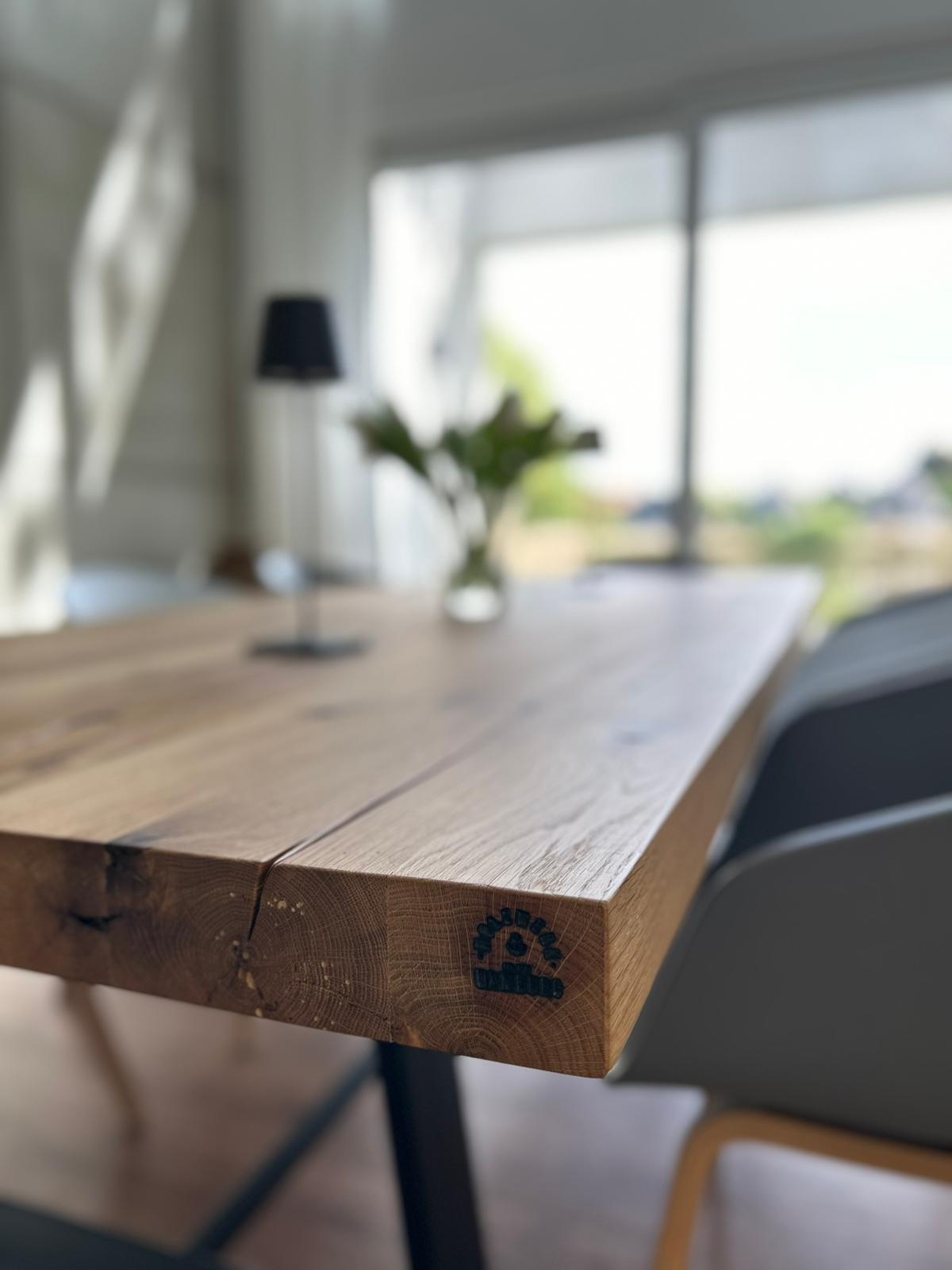 Massivholztisch aus Altholz Eichenholz individuell