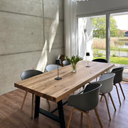 Massivholztisch aus Altholz Eichenholz | Esstisch Eiche rustikal 