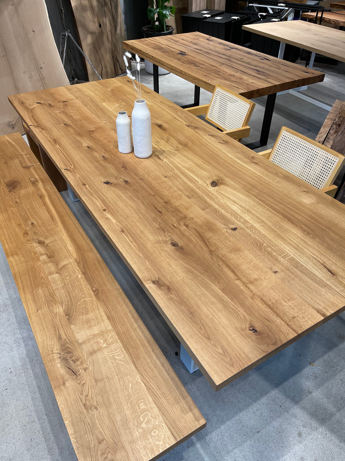 Hochwertiger Esstisch aus Massivholz – Individuell & Stilvoll für Ihr Zuhause – Holzwerk Hamburg