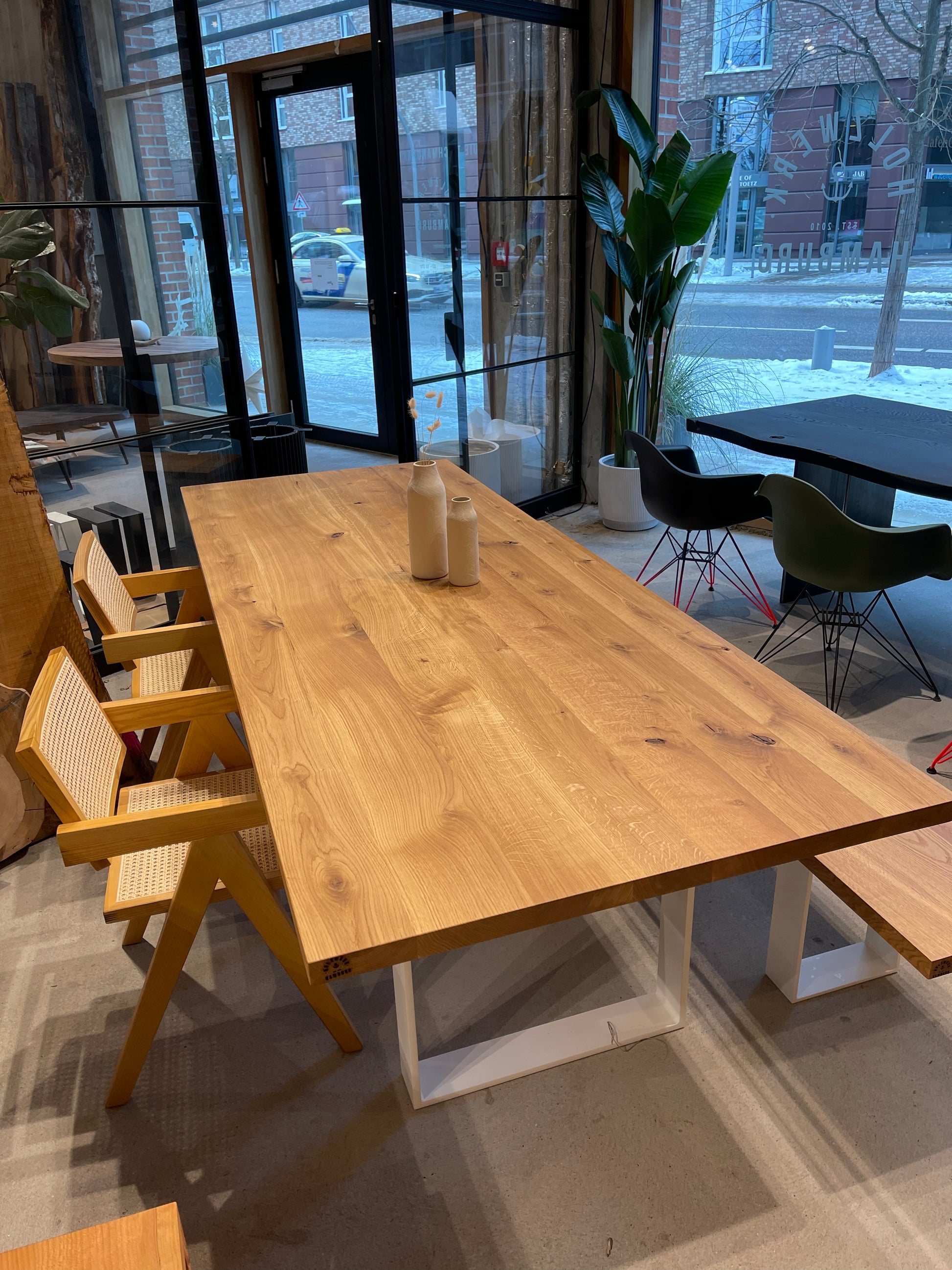 Massivholztisch aus Manufaktur | Individueller Esstisch aus Eichenholz 