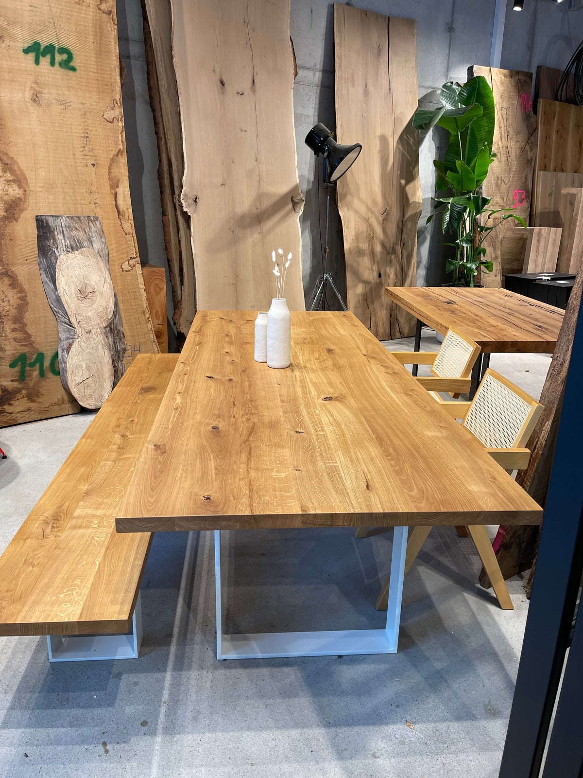 Hochwertiger Esstisch aus Massivholz – Individuell & Stilvoll für Ihr Zuhause – Holzwerk Hamburg