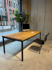 Schreibtisch aus Massivholz Eiche