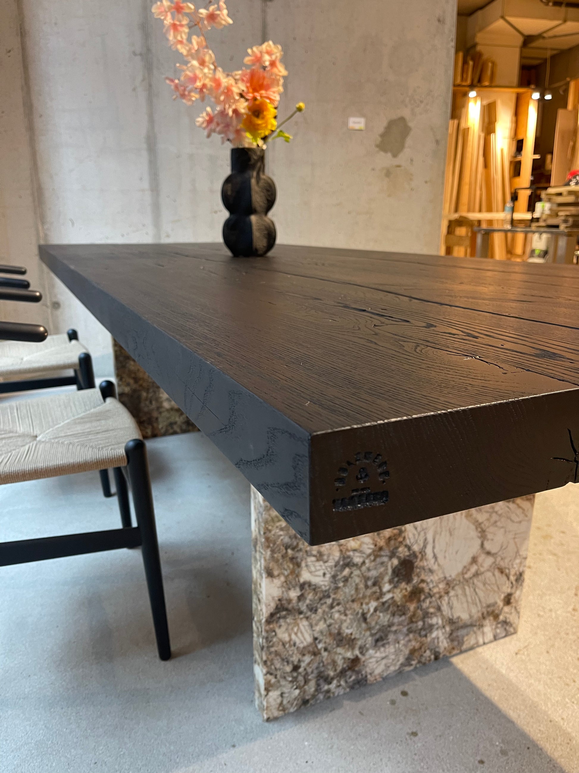 Massivholztisch schwarz Eiche