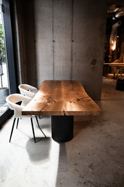 Esstisch Eiche gespiegelt mit Baumkante 