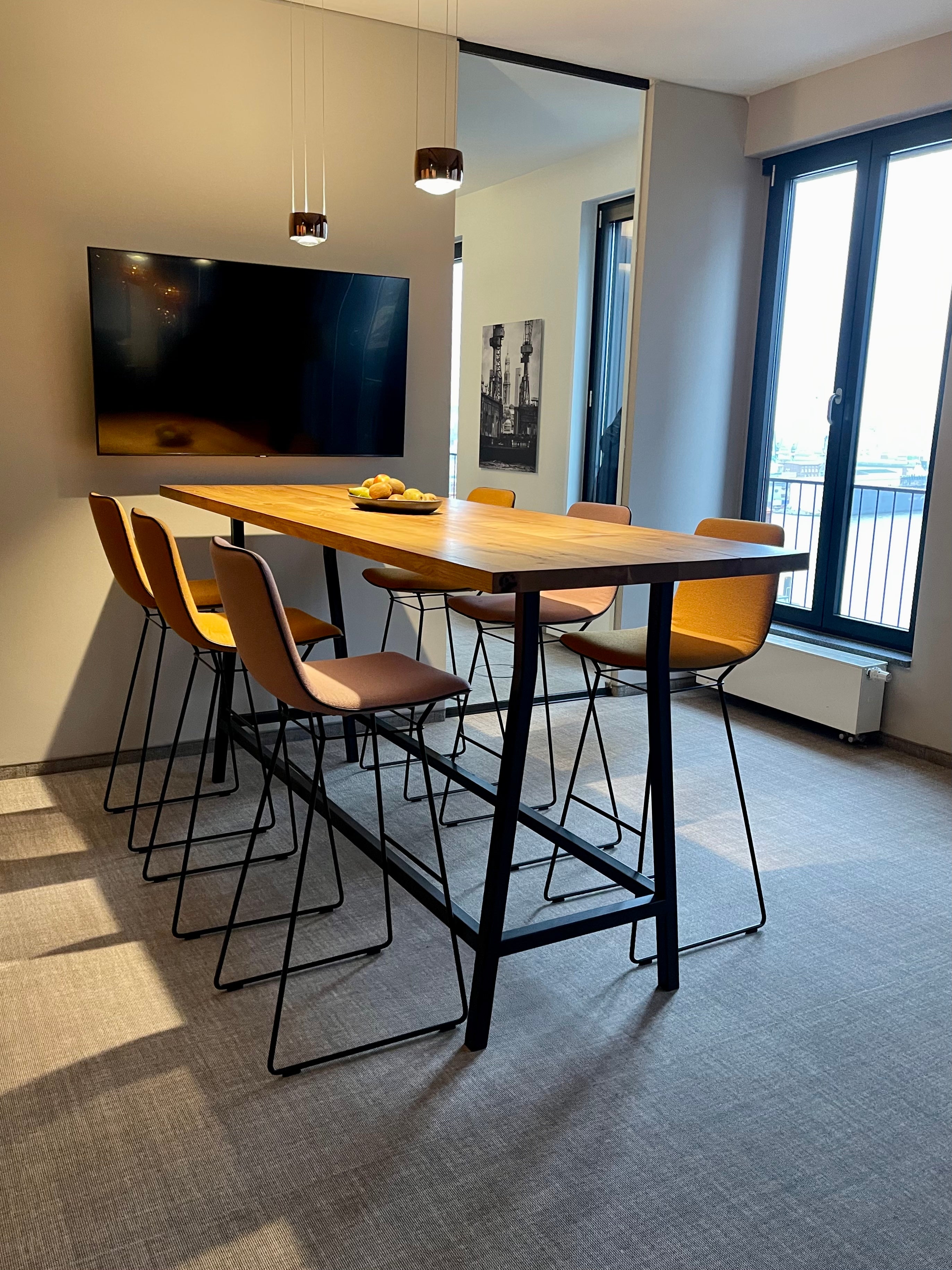 Besprechungstisch Hochtisch aus Massivholz