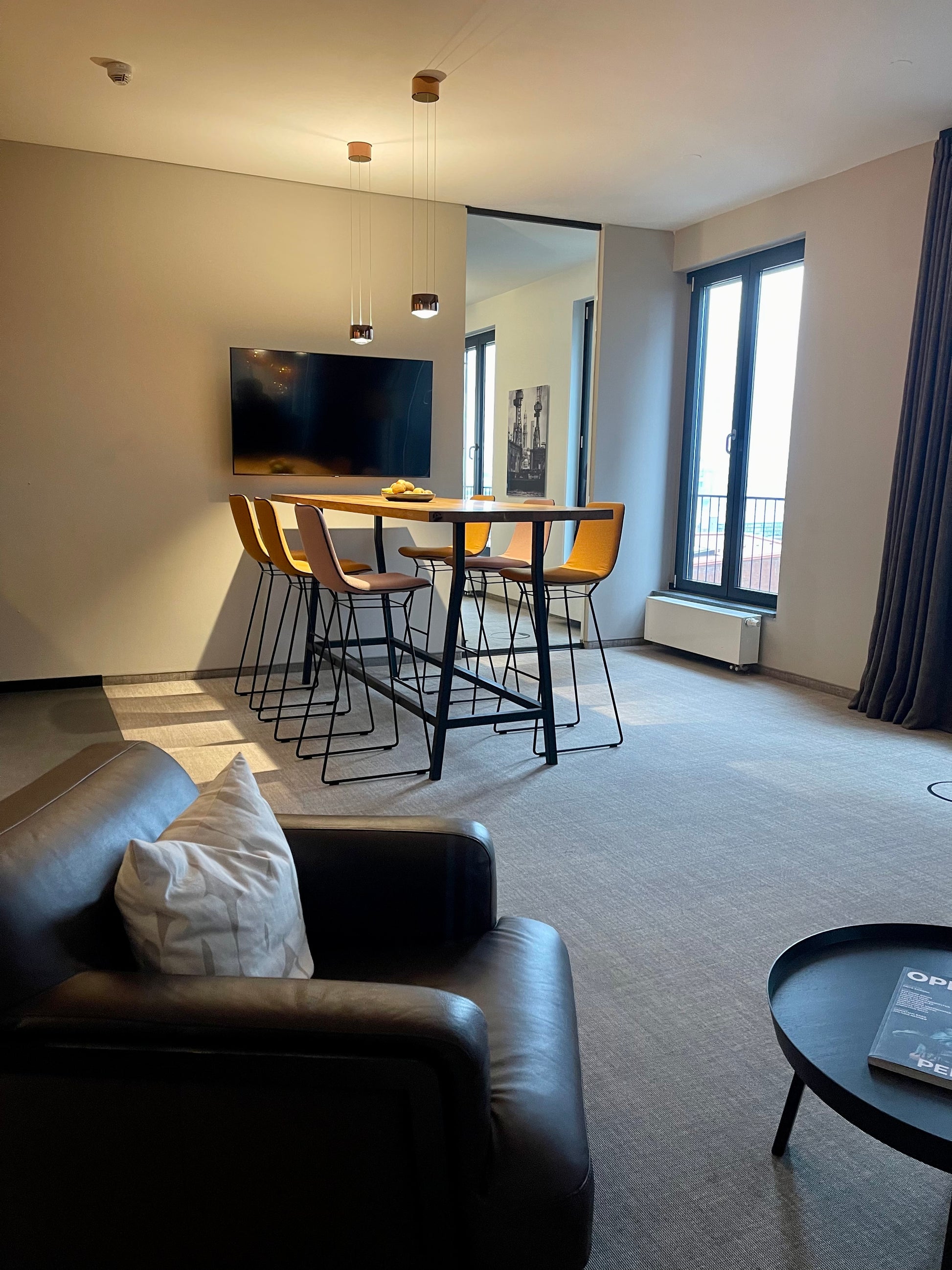 Besprechungstisch Office Table Bar Massivholztisch 