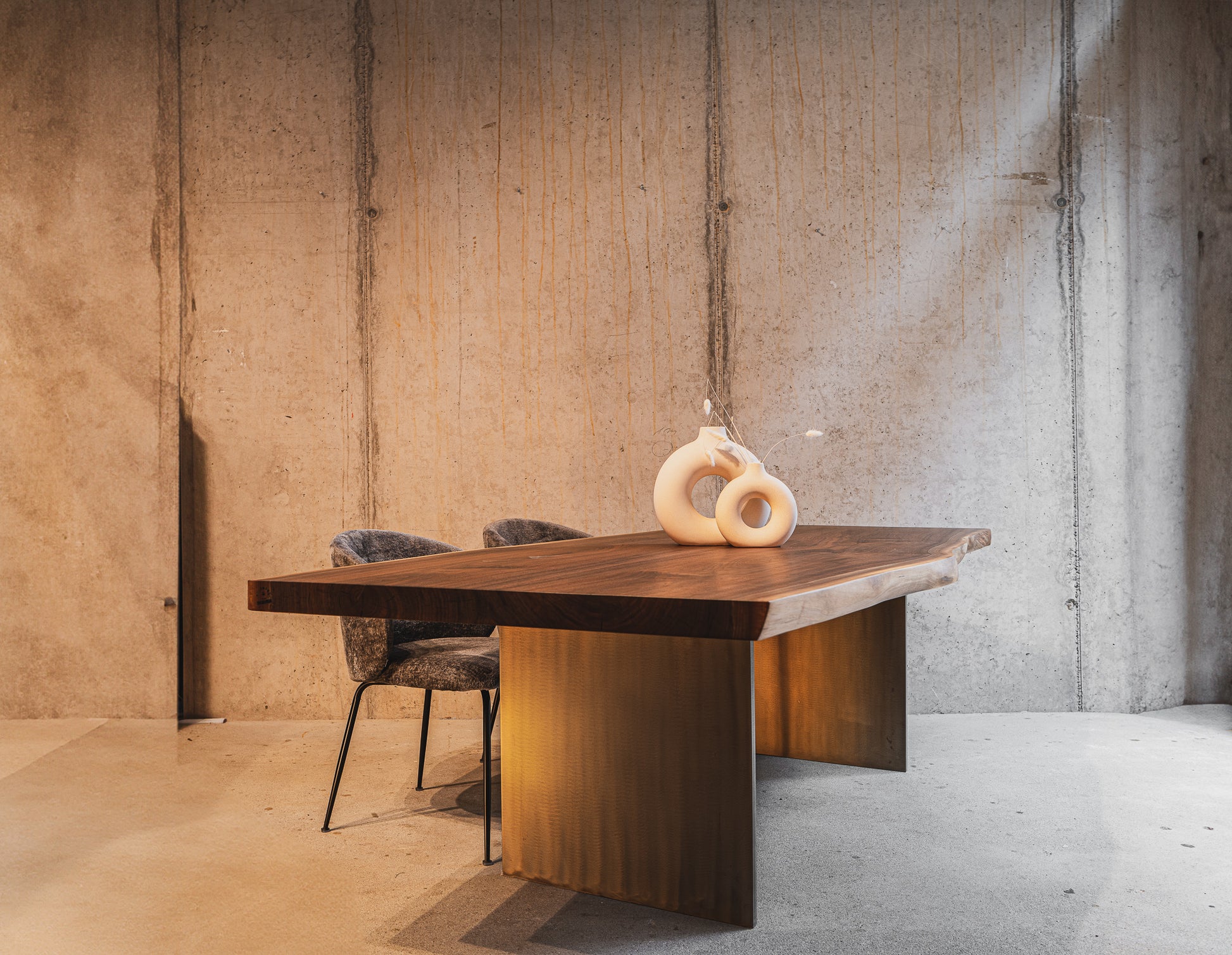 Massivholztisch Nussbaum Butterfly 