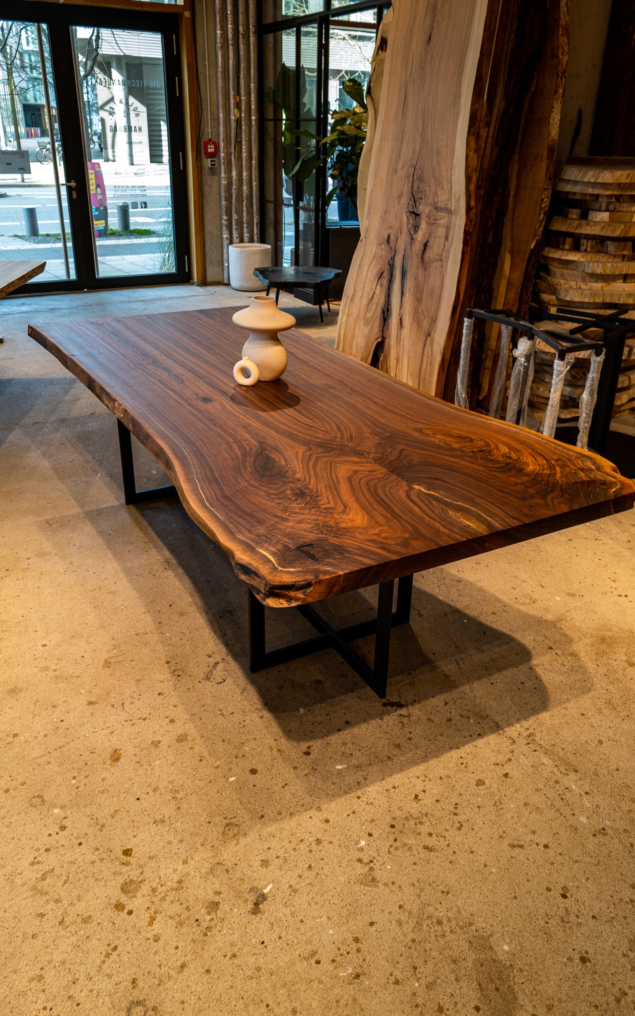 Massivholztisch Nussbaum Butterfly 