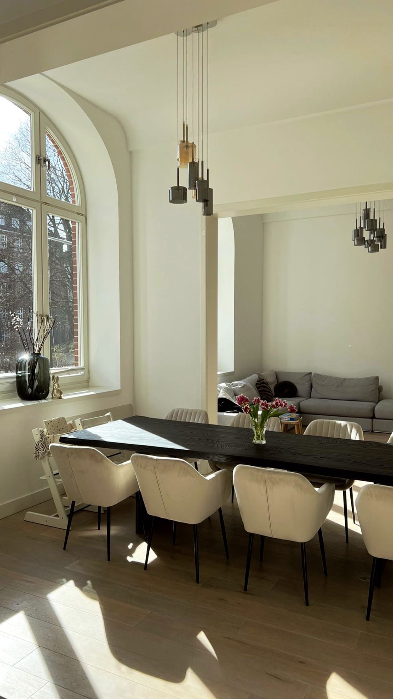 Massivholztisch aus Eichenholz schwarz geflammt