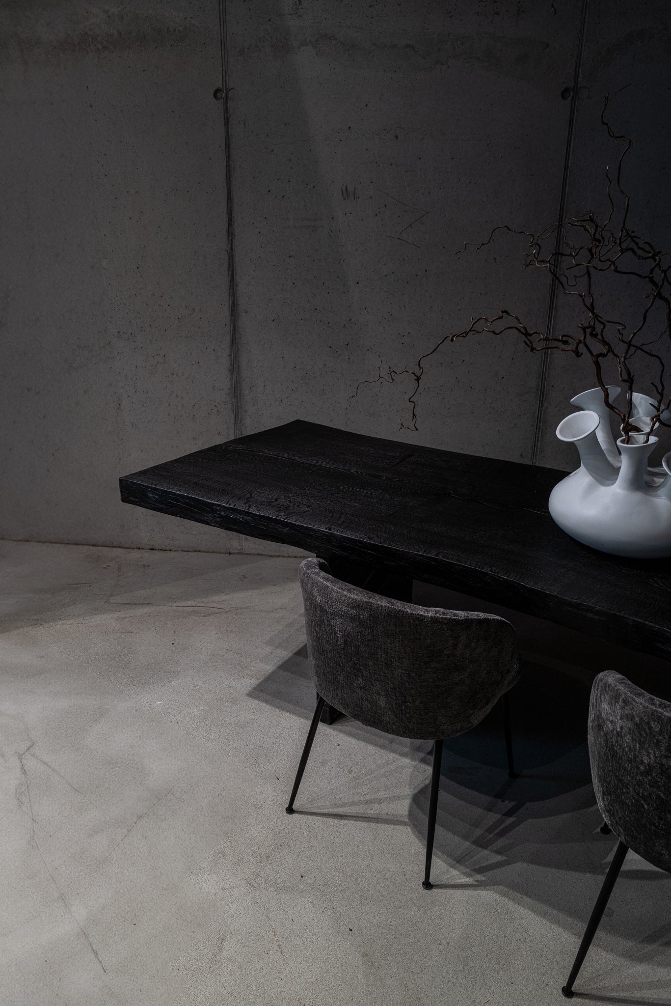 Monolith Esstisch aus Massivholz Eiche