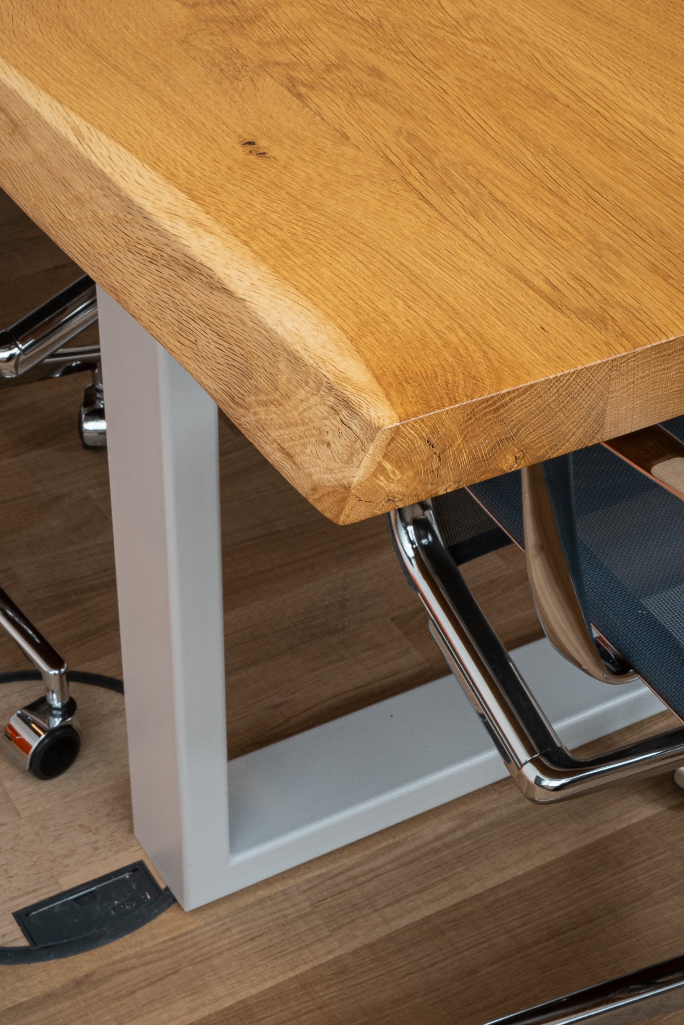 Konferenztisch Massivholz Eichenholz 