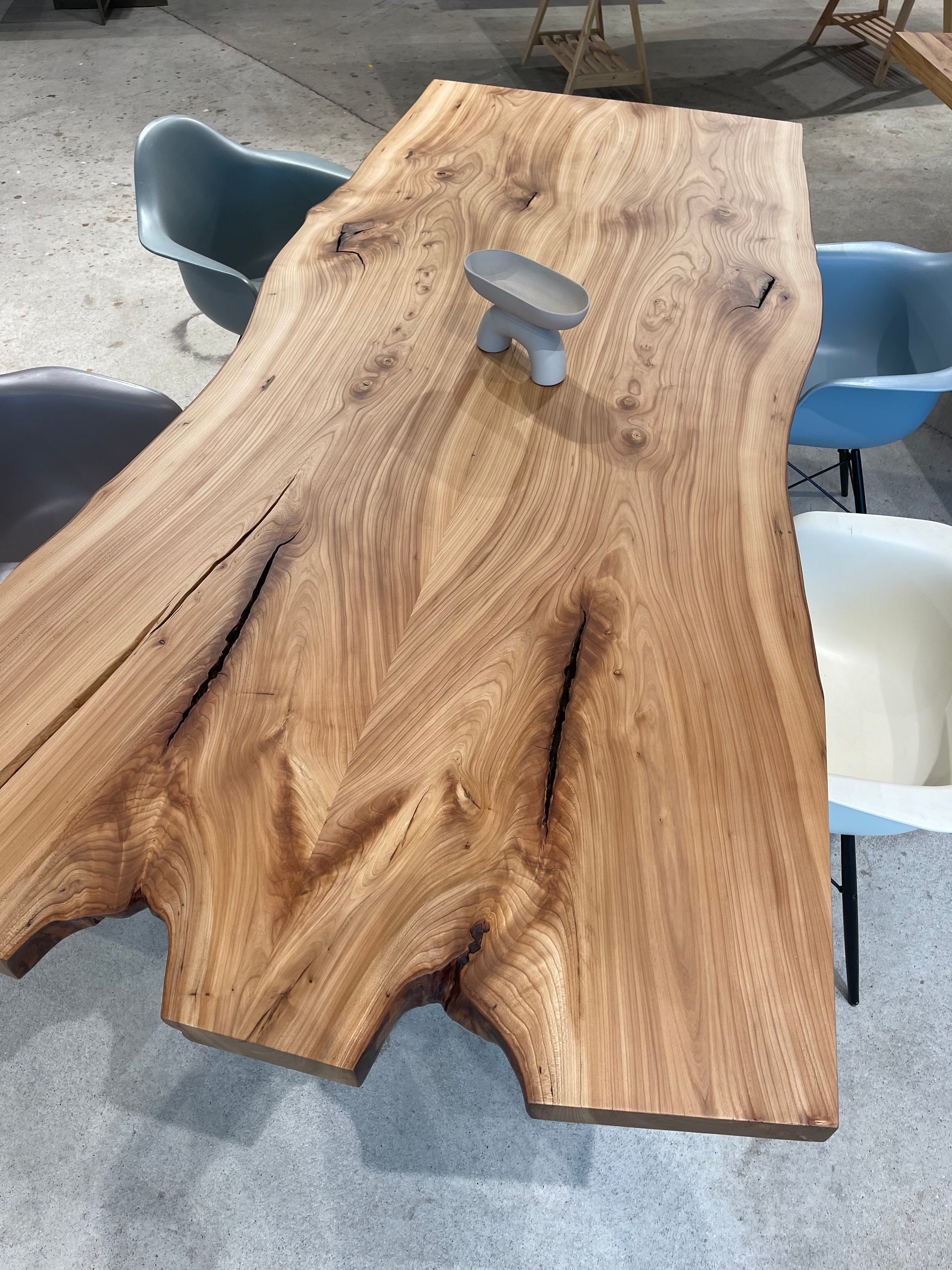 Massivholztisch nach Maß