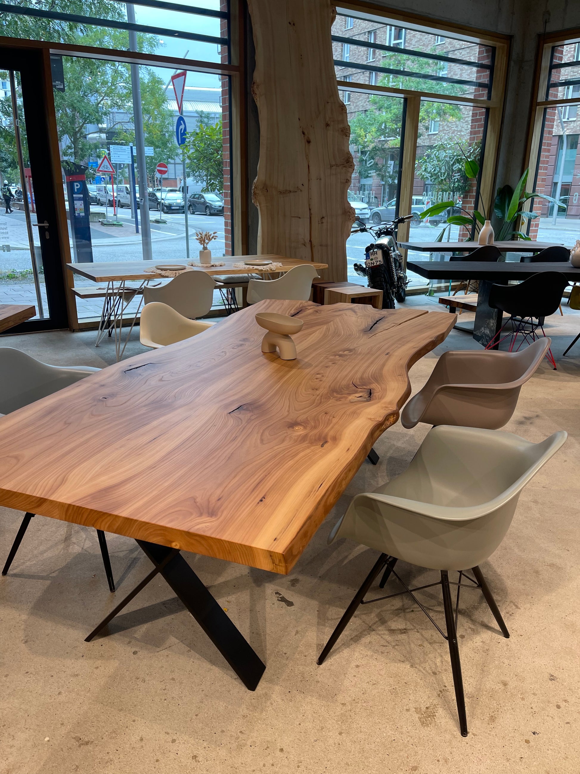Holztisch Ulme Hamburg nach Maß