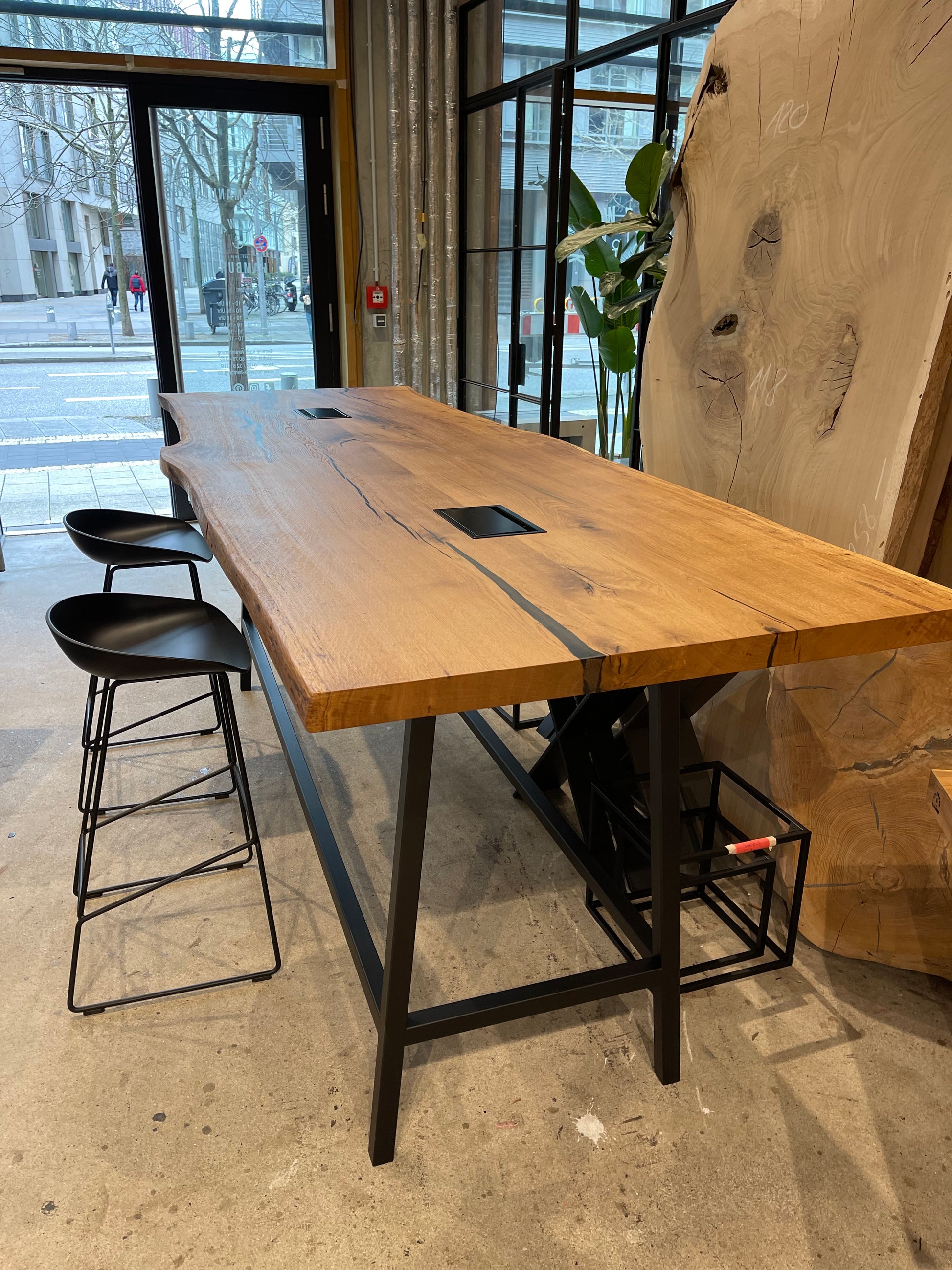 Konferenztisch Massivholz nach Maß 