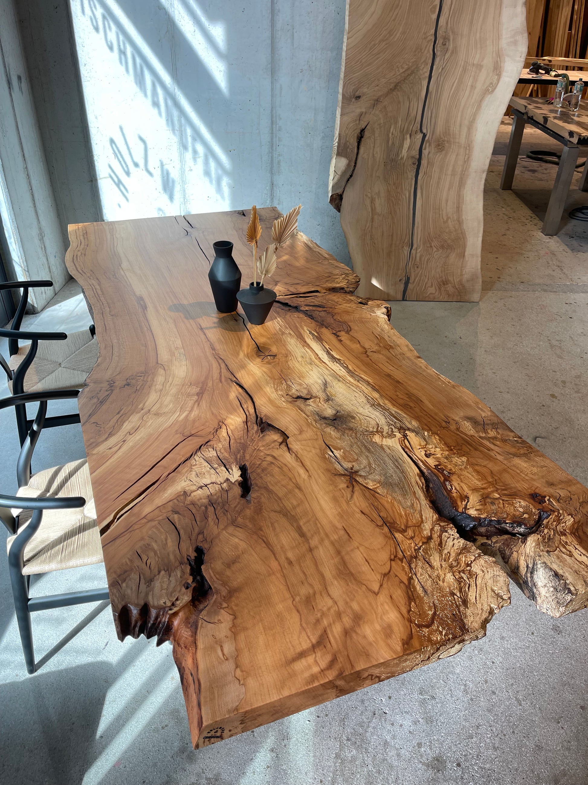 Unikat Tischplatte einzigartig aus einem Stamm Holz