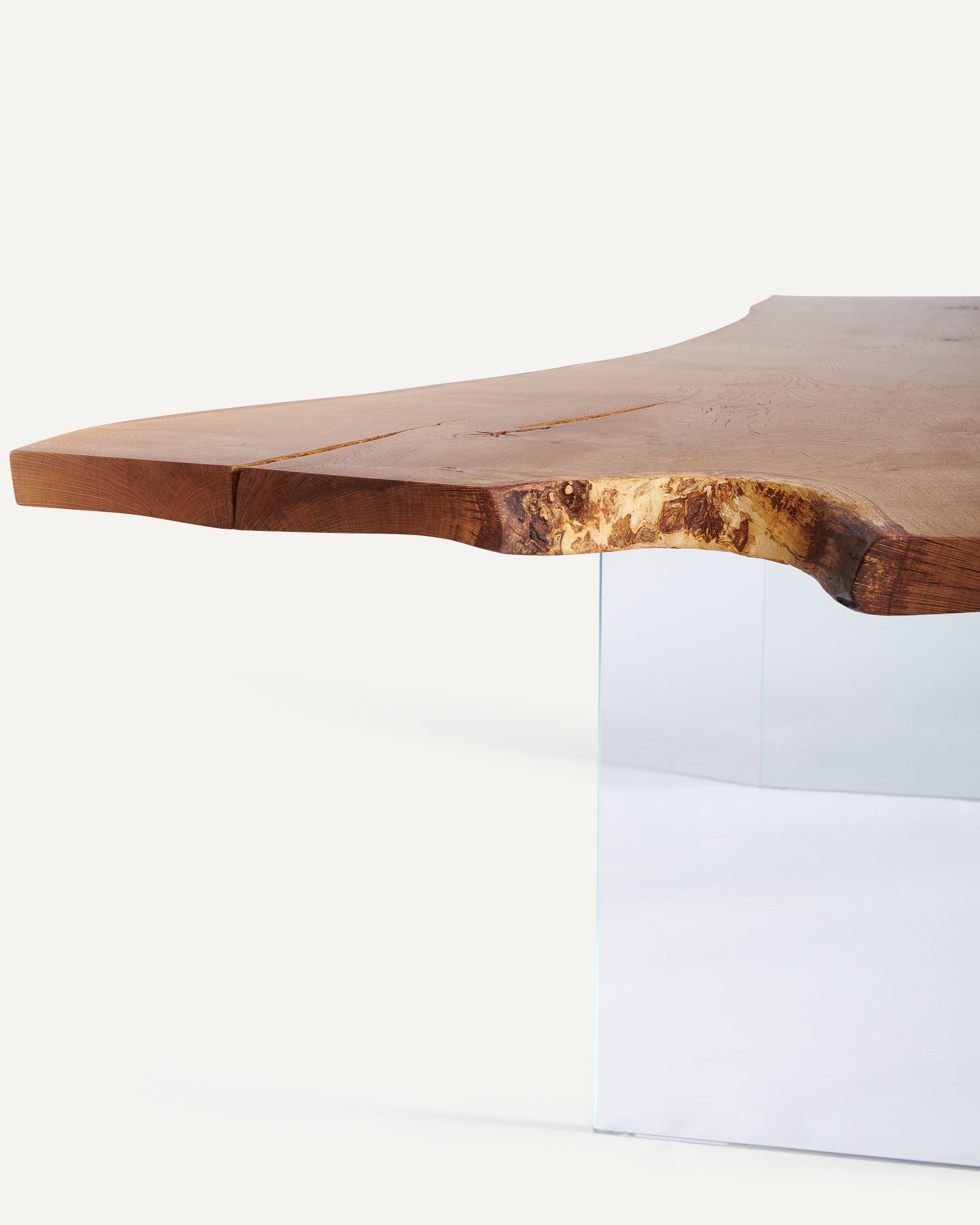 Massivholztisch Eiche mit Glas Gestell 