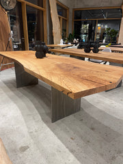 Baumtisch Monolith Esche Esstisch 