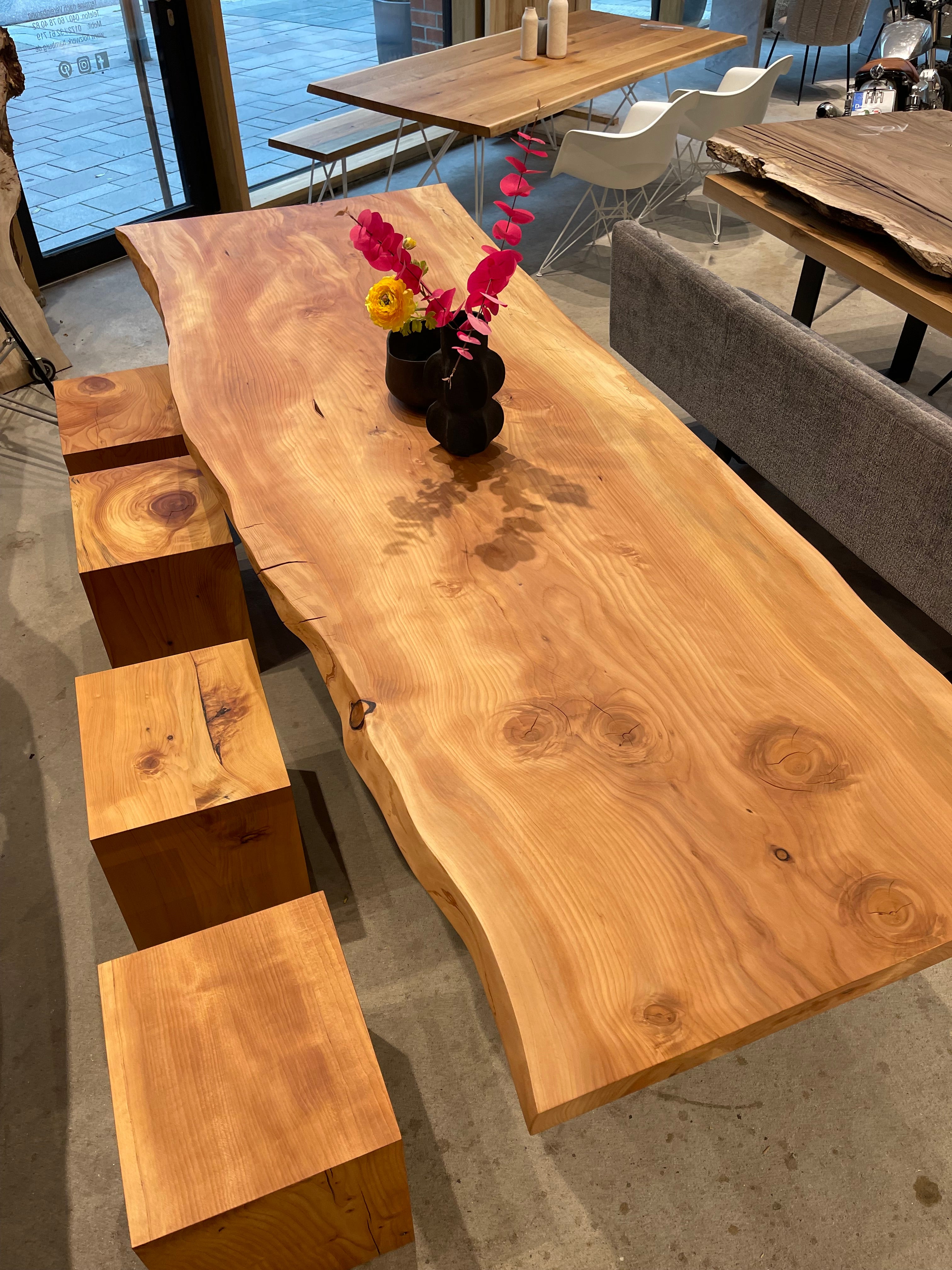 Esstisch Monolith Zeder | Baumtisch Zedernholz 300x90-100cm