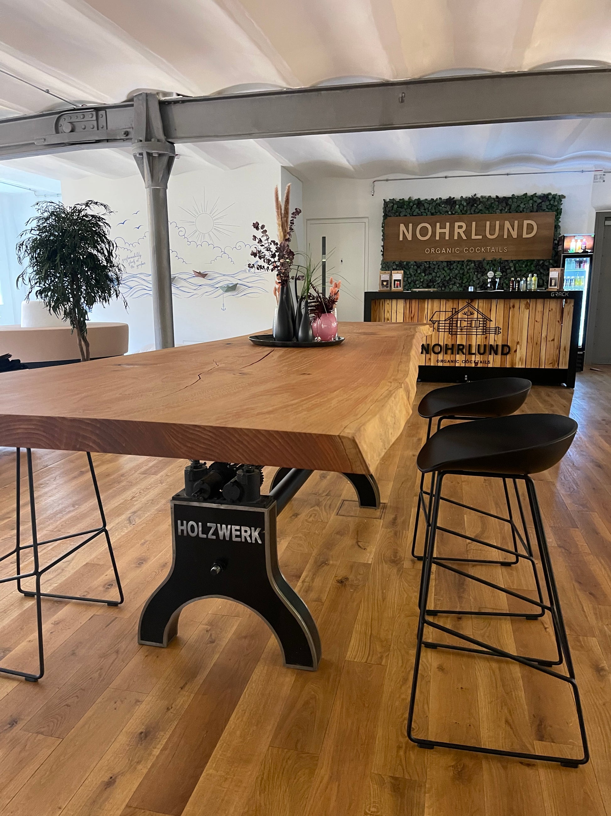 Bartisch Massivholz Metall | Holzwerk Hamburg 