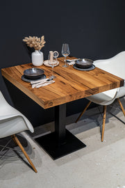 Bistrotisch aus Massivholz Eiche | Gastrotisch aus Massivholz nach Maß