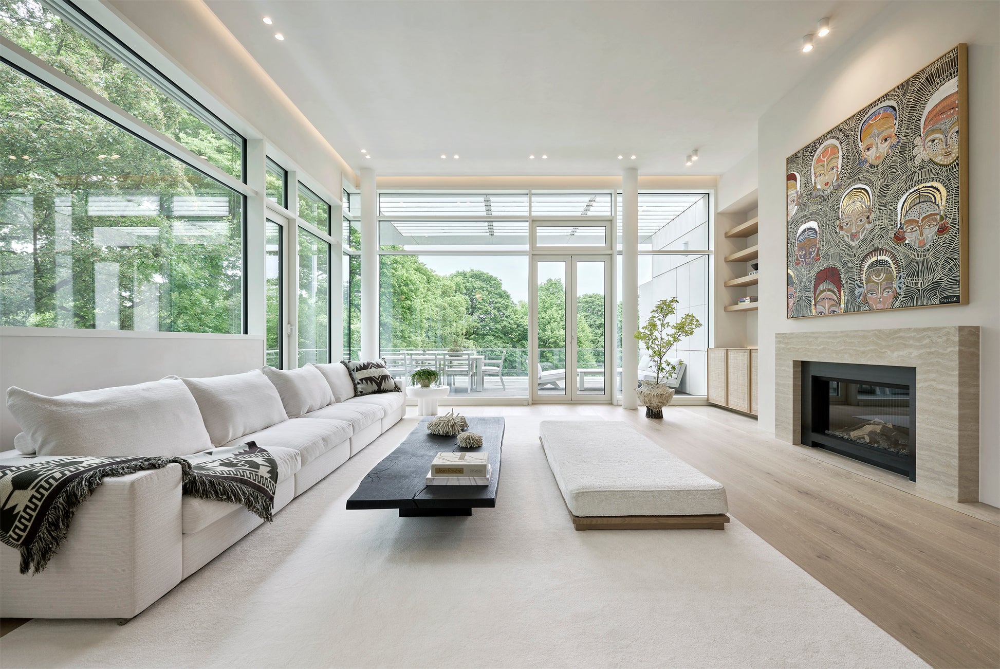 Wohnzimmer Tisch schwarz geköhlt 