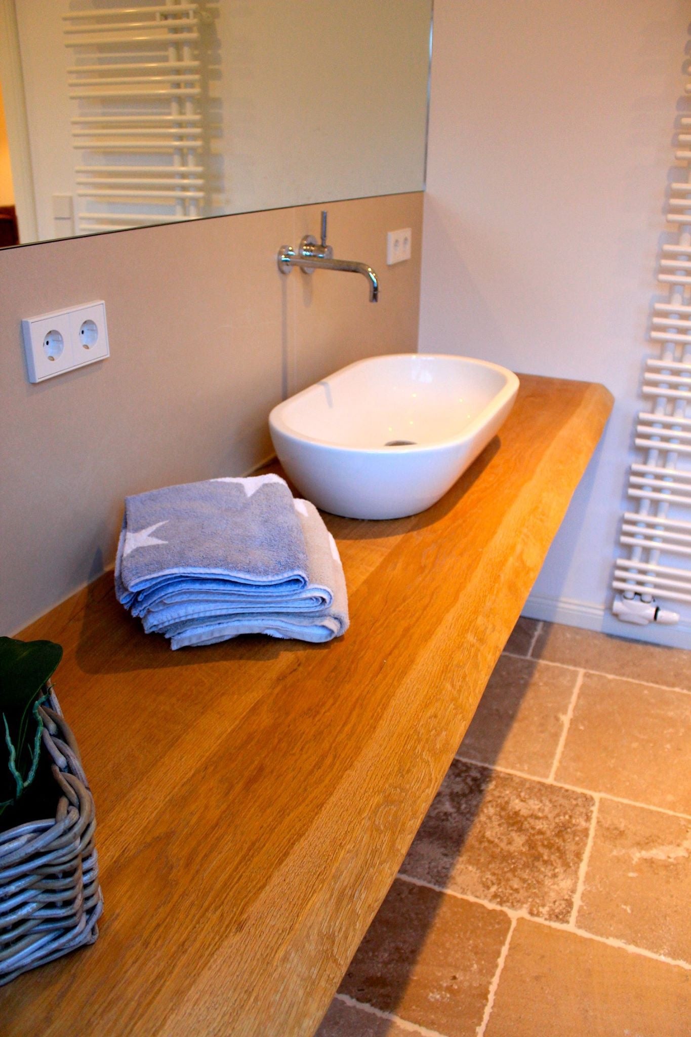 Waschtisch Massivholz Eiche nach Maß