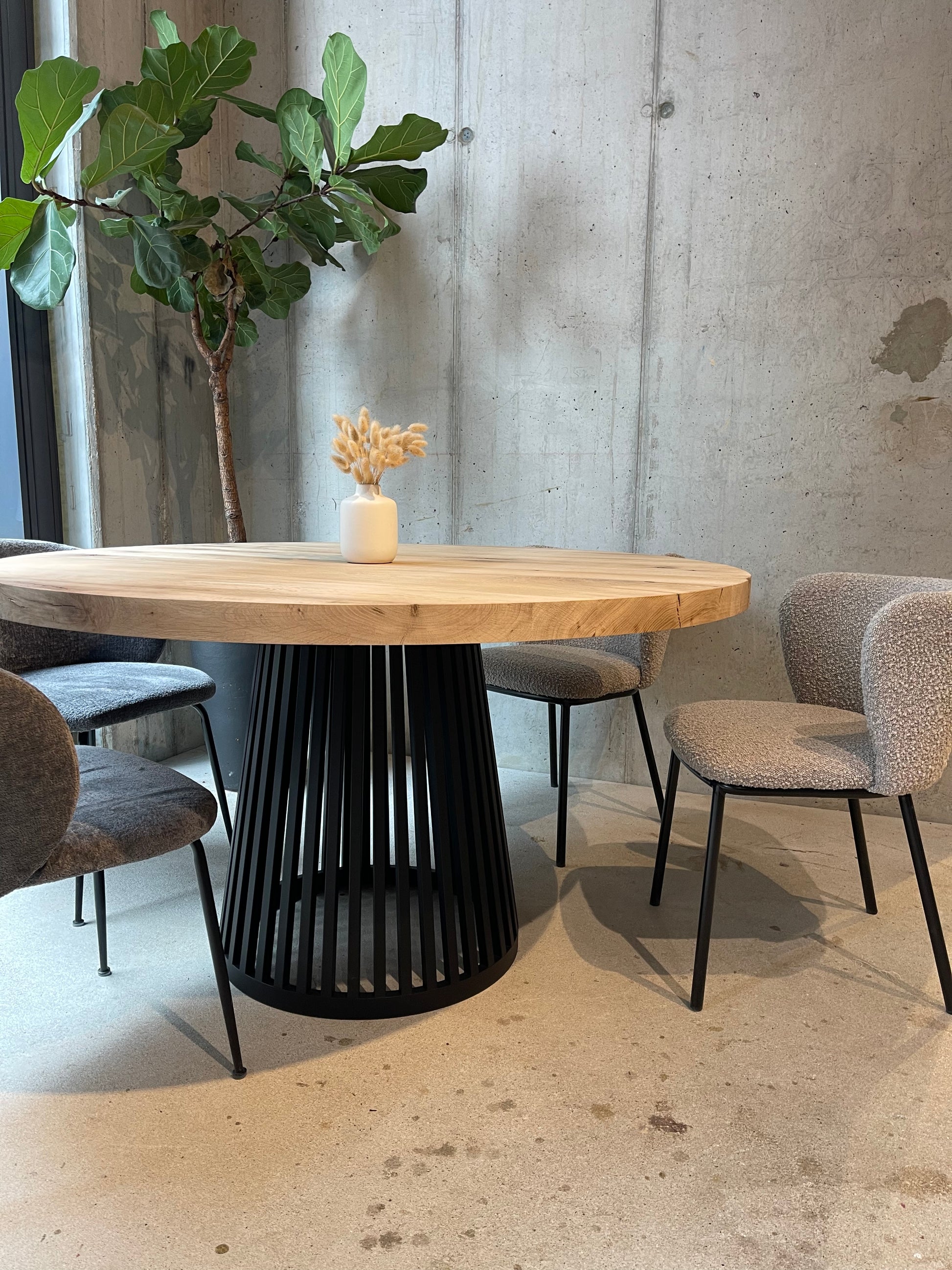 Esstisch Rund | Massivholztisch Rund | Tischgestell Rund Metall Lamellen