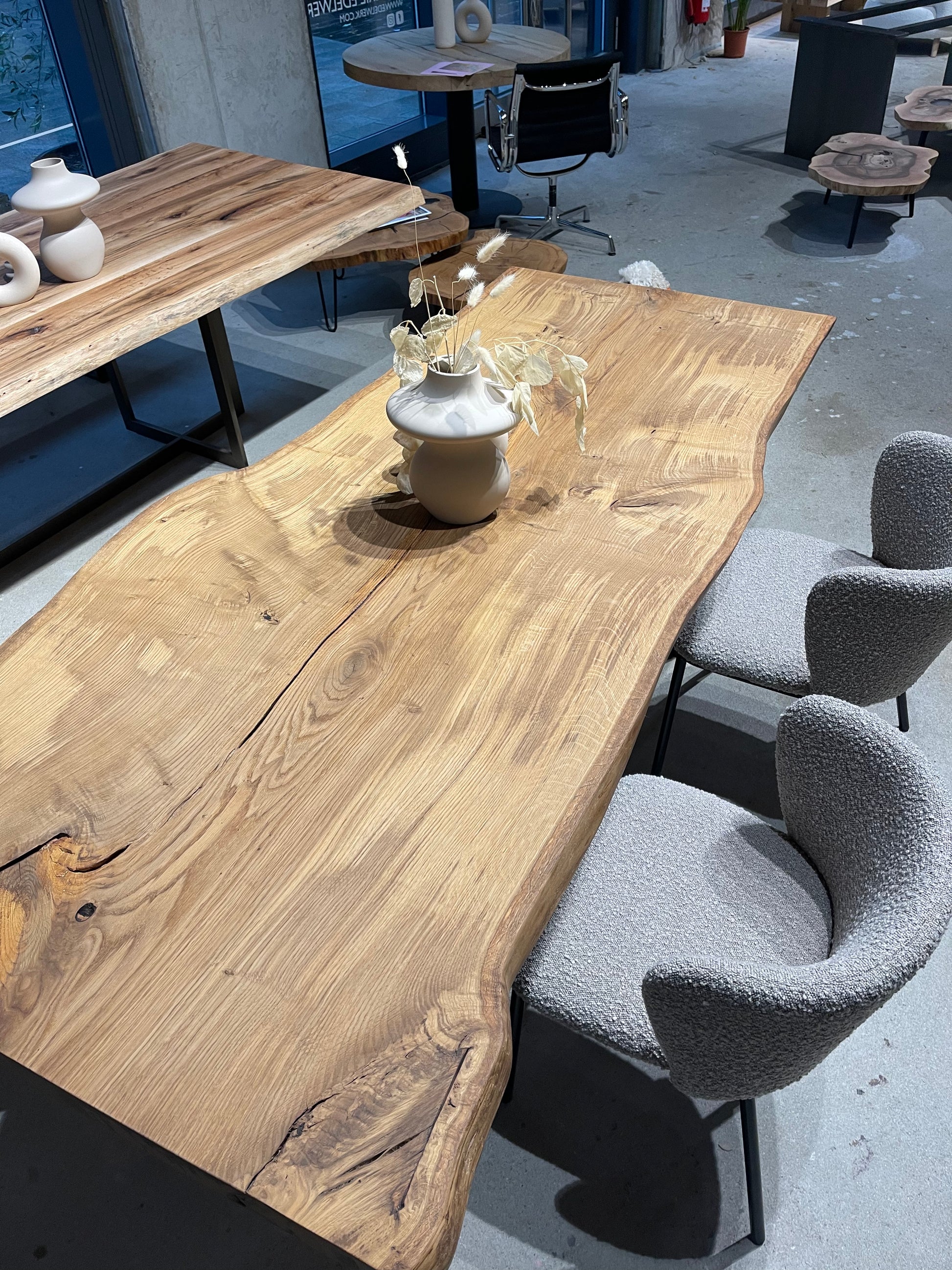 Esstisch Monolith aus einer Bohle | Holzwerk Hamburg 