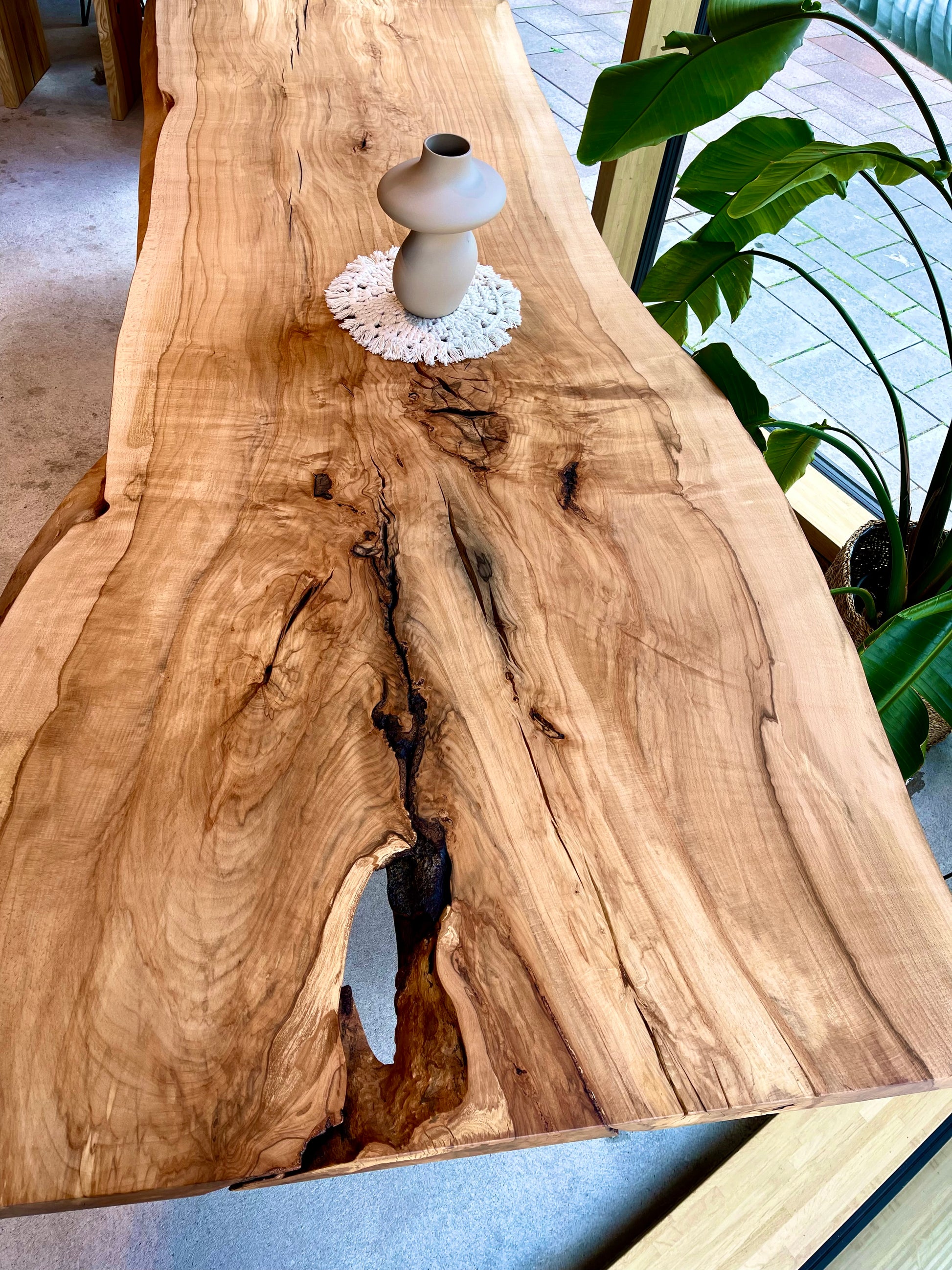 Tisch Unikat aus einem Stück 