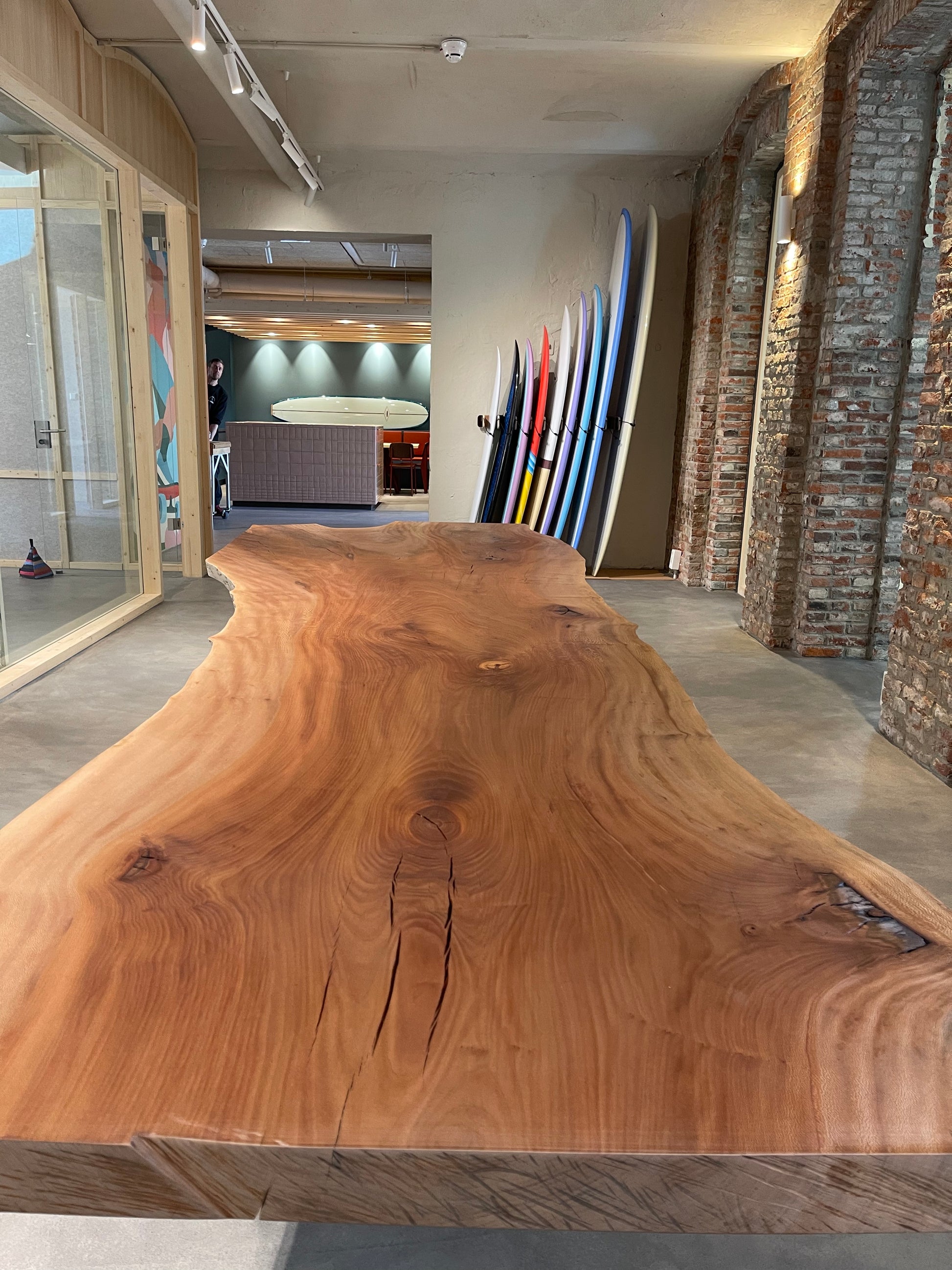 Wunderschöner Tisch aus Massivholz von Holzwerk Hamburg 