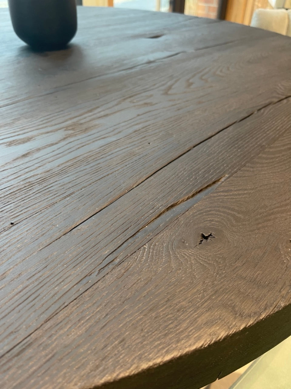 Runder Altholztisch schwarz | Holzwerk Hamburg