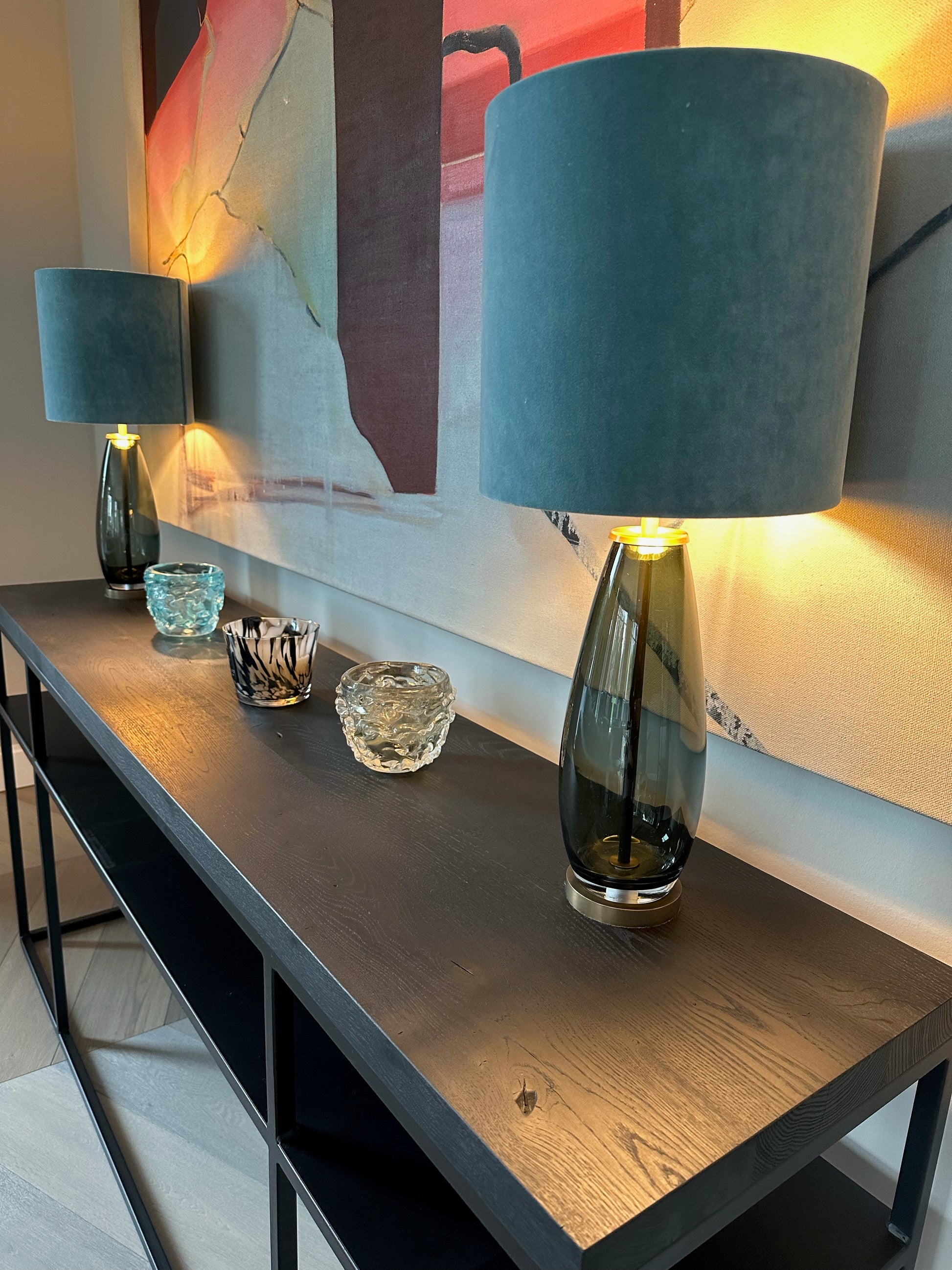 Schwarzes Sideboard geköhlte Eiche massiv | Holzwerk Hamburg