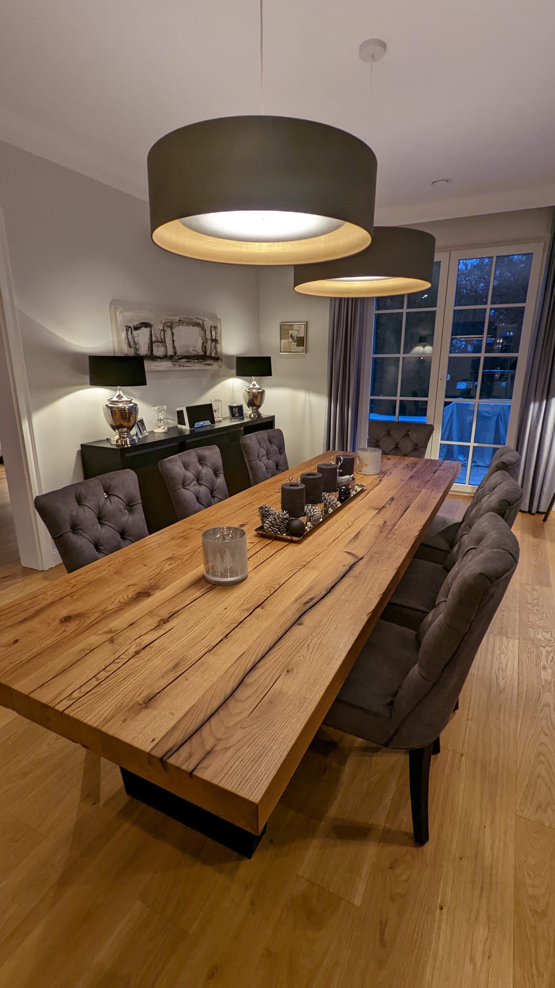 Massivholztafel aus Eiche Altholz | Holzwerk Hamburg