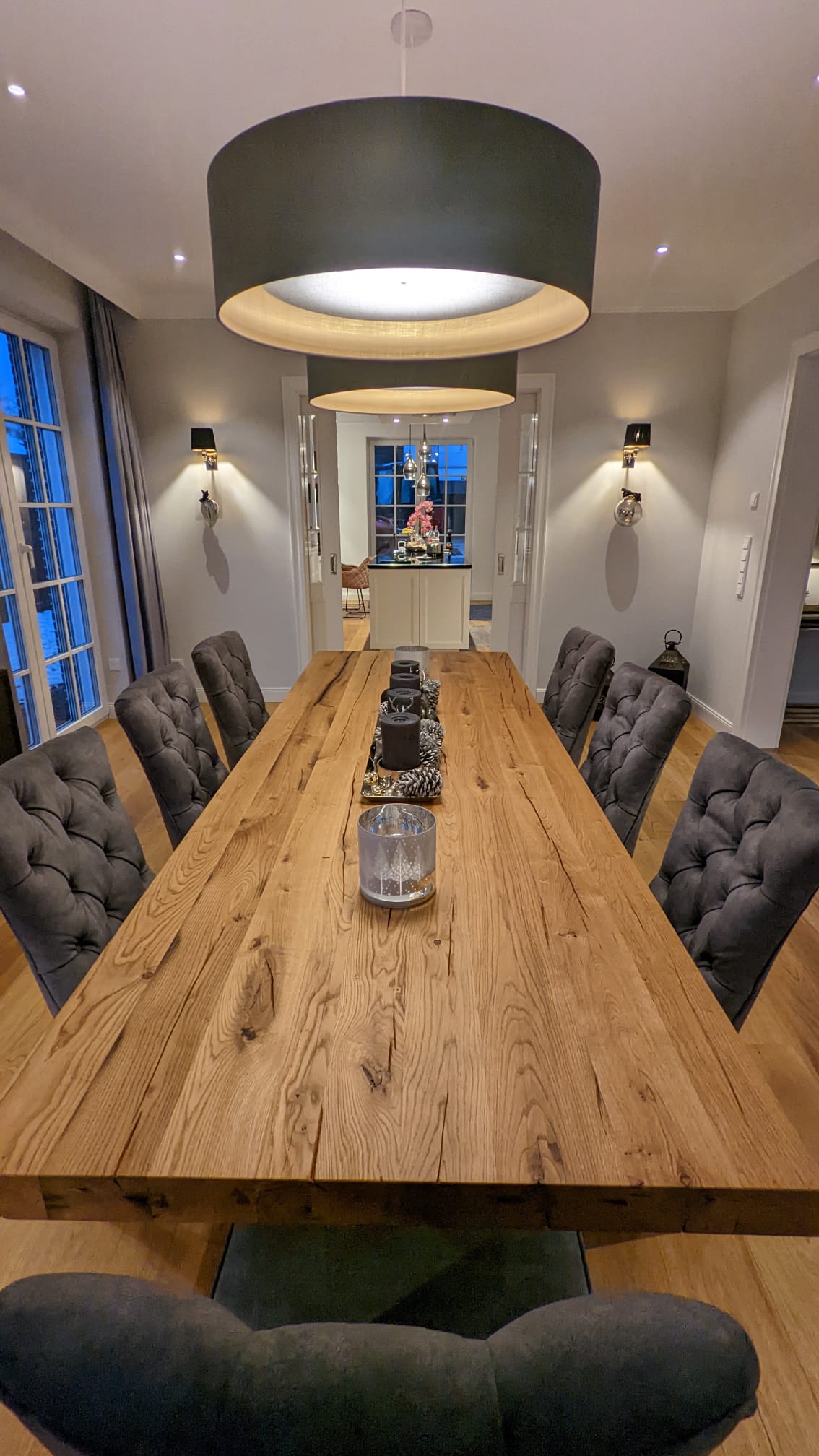 Massivholztafel aus Eiche Altholz | Holzwerk Hamburg