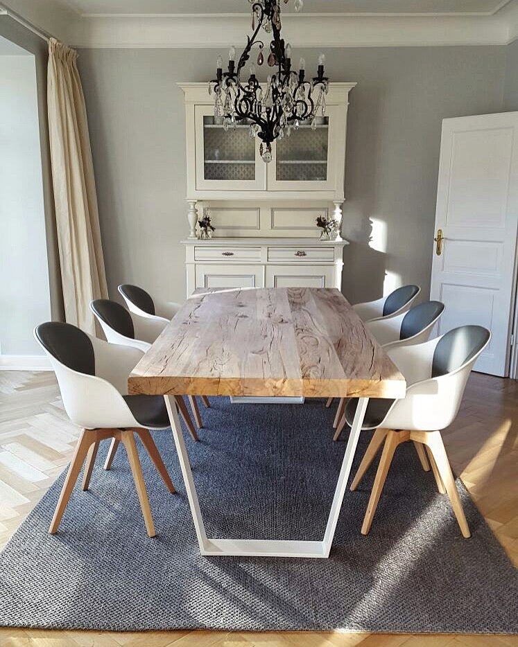 Heller Rustikaler Esstisch Eiche | Holzwerk Hamburg