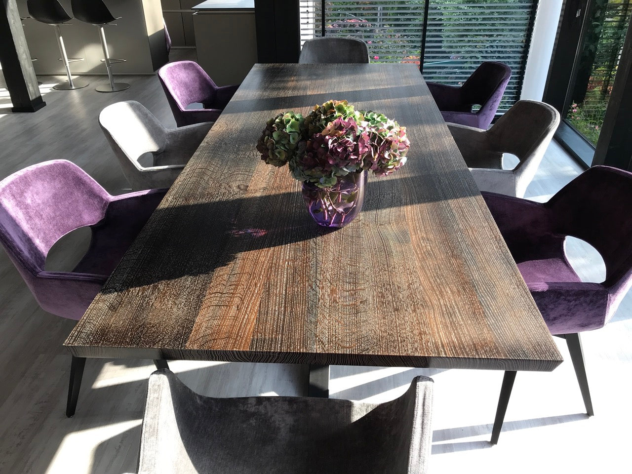 Rustikaler Esstisch aus Wildeiche | Holzwerk Hamburg