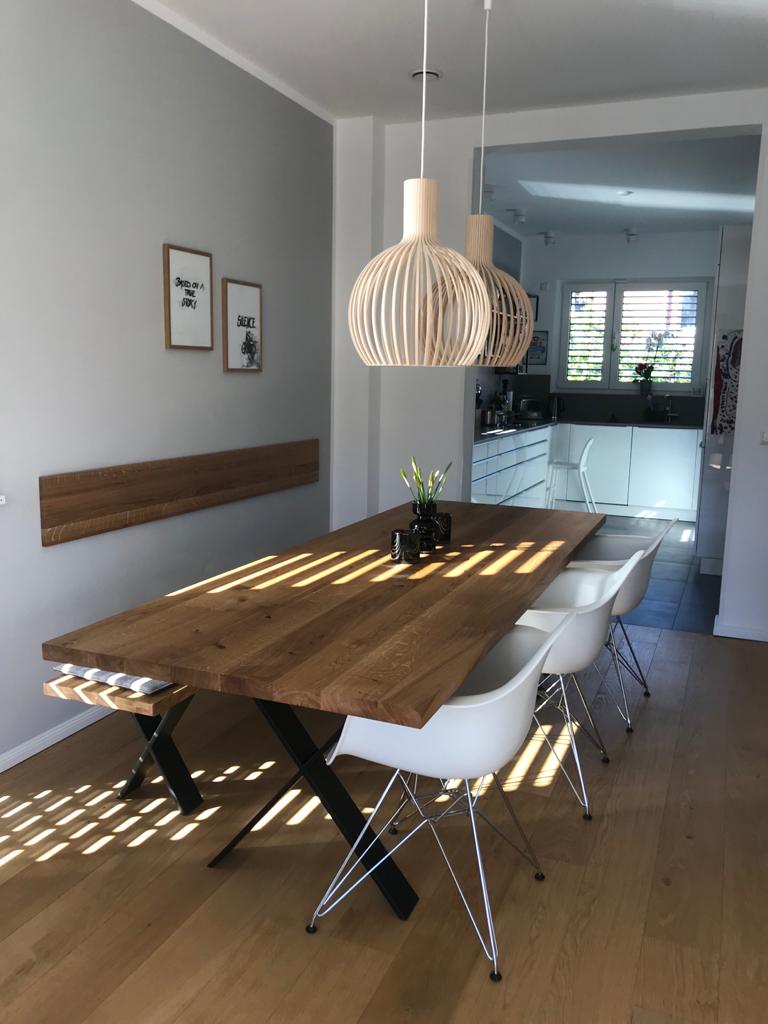 Rustikaler Esstisch Altholz Eiche mit Bank | Holzwerk Hamburg