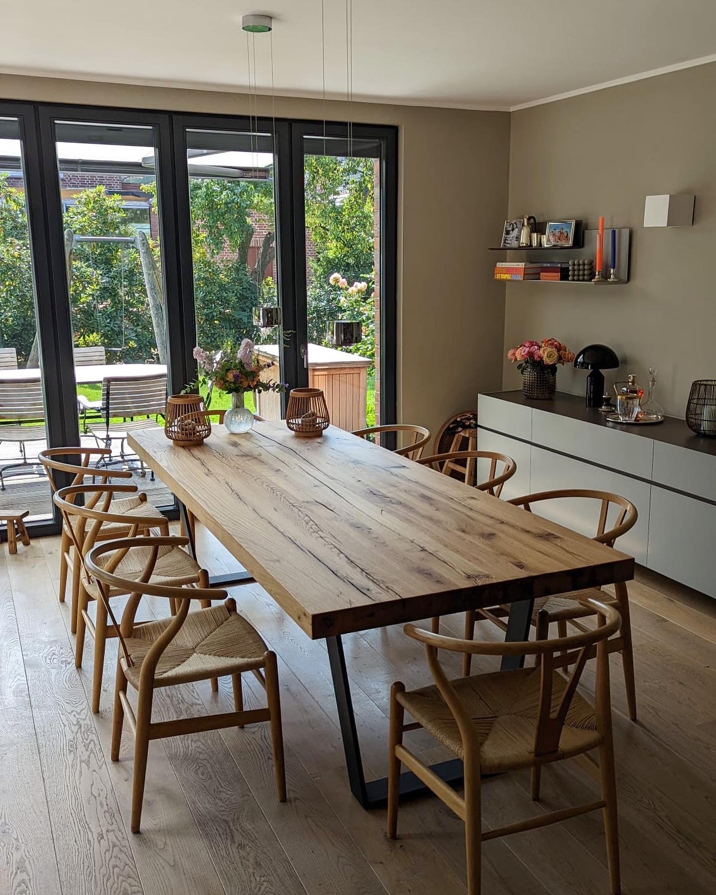 Massiver Altholztisch | Warmer Eichentisch | Holzwerk Hamburg