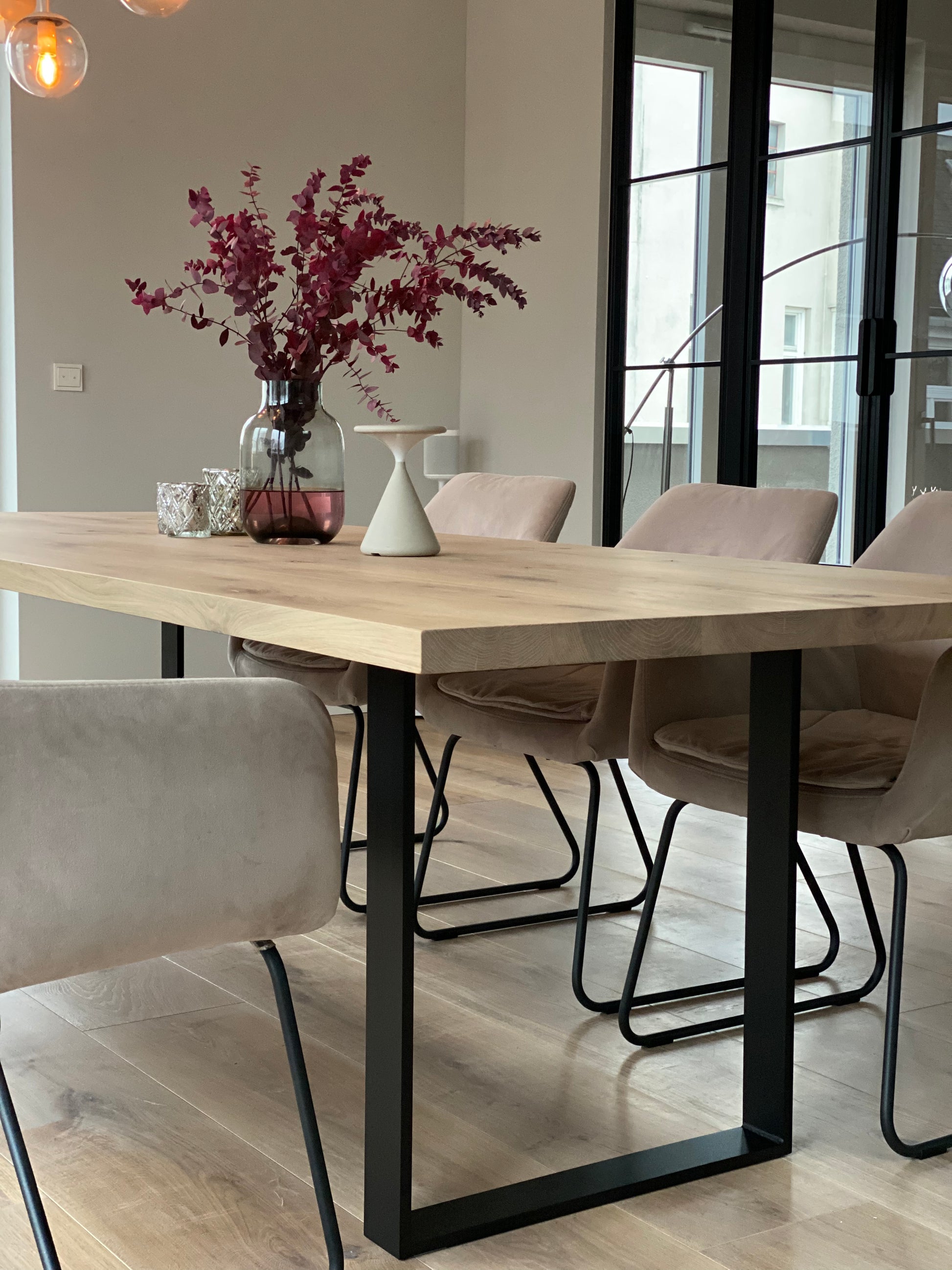 Heller Massivholztisch aus Eiche | Holzwerk Hamburg