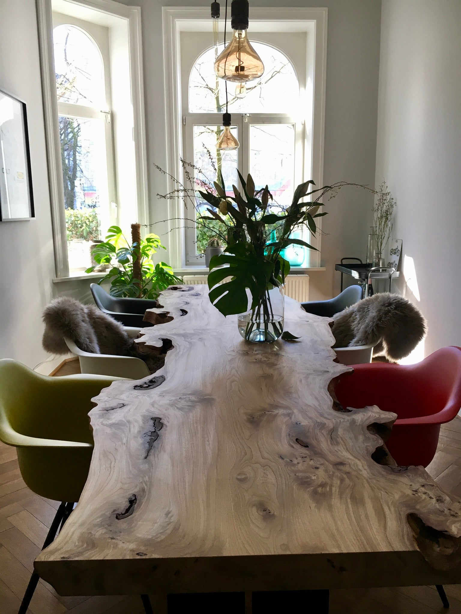 Unikatesstisch aus einem Stück Pappel | Holzwerk Hamburg